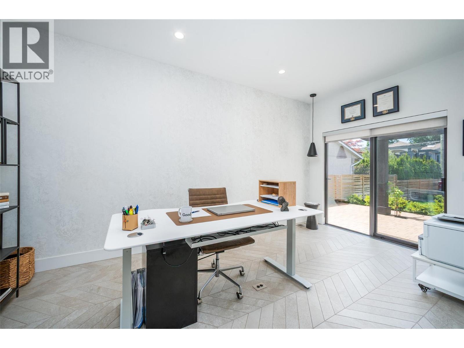 3567 Lakeshore Road, Kelowna, British Columbia  V1W 3K1 - Photo 16 - 10354923