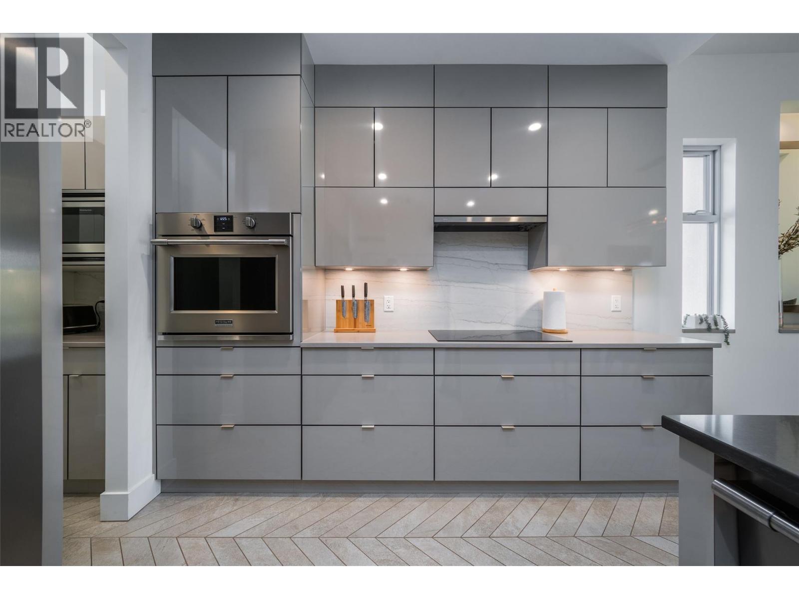 3567 Lakeshore Road, Kelowna, British Columbia  V1W 3K1 - Photo 20 - 10354923