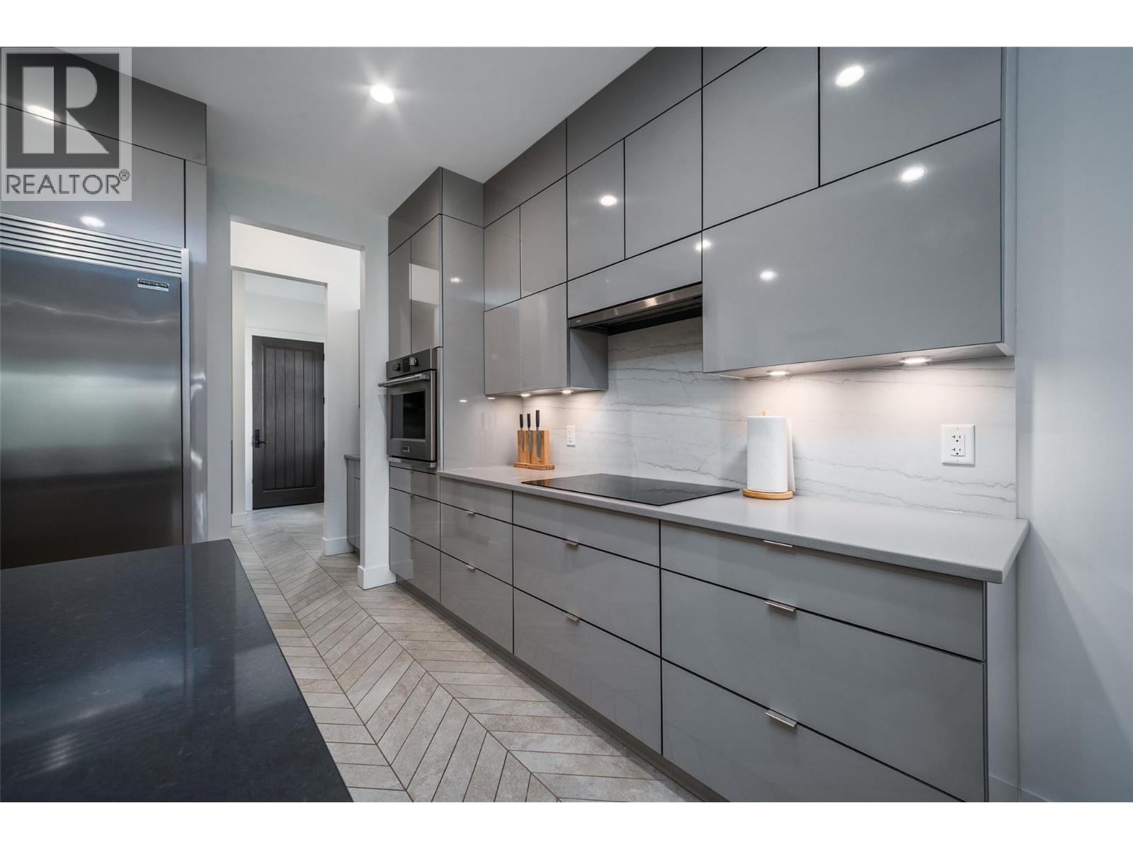 3567 Lakeshore Road, Kelowna, British Columbia  V1W 3K1 - Photo 21 - 10354923