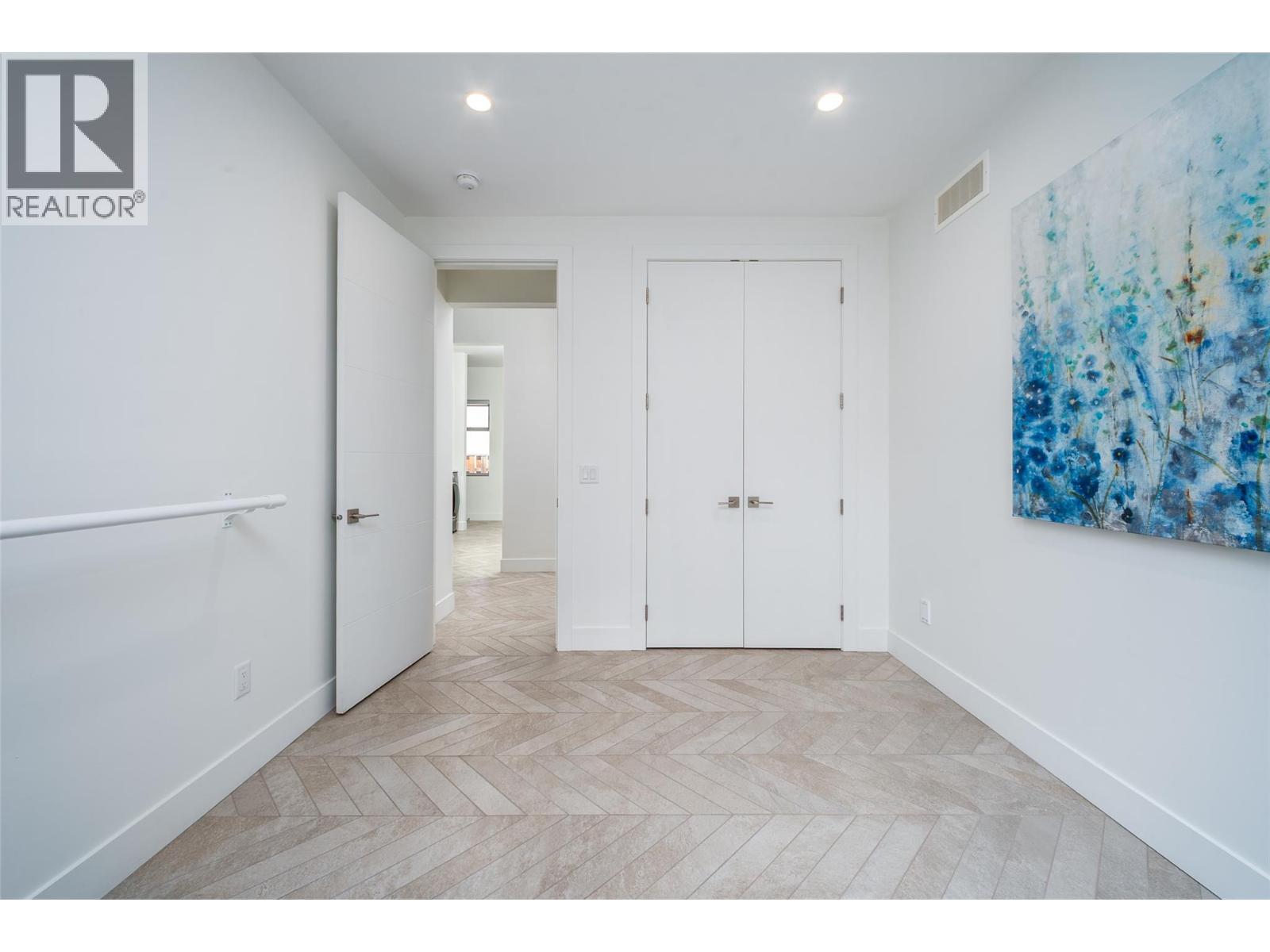 3567 Lakeshore Road, Kelowna, British Columbia  V1W 3K1 - Photo 45 - 10354923