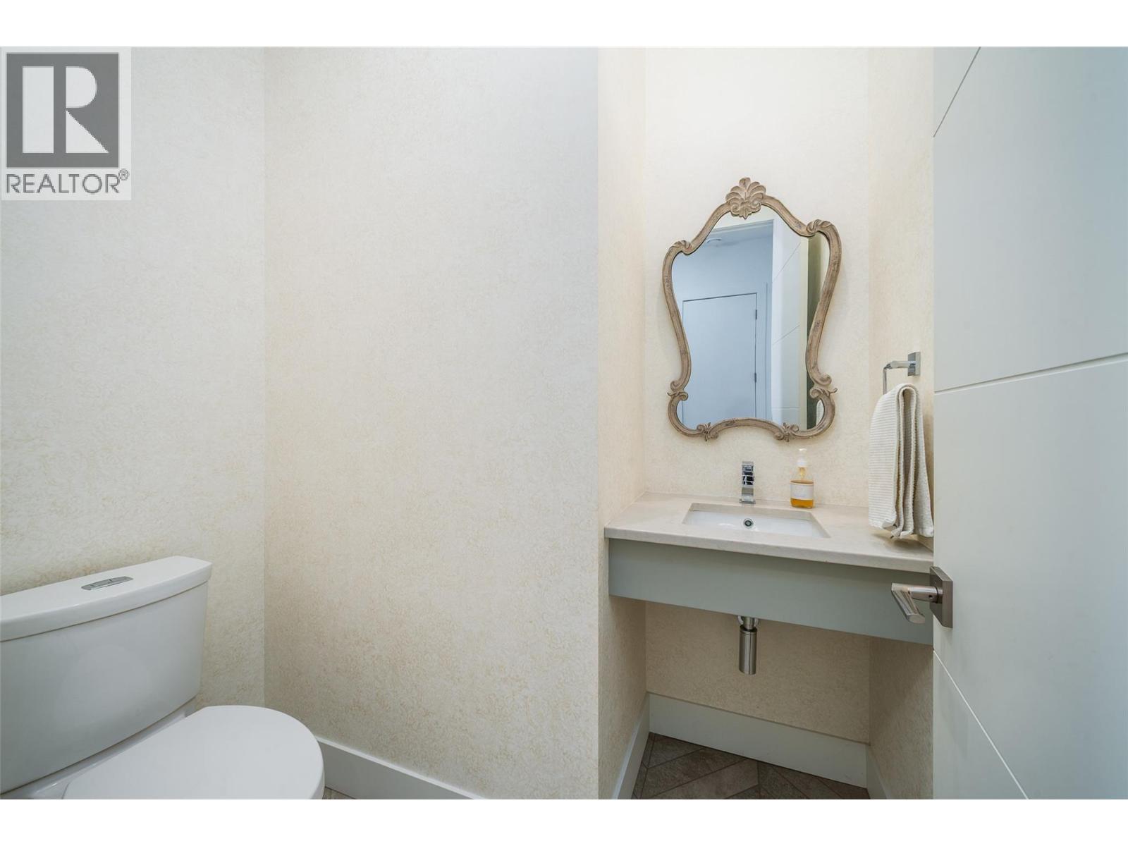 3567 Lakeshore Road, Kelowna, British Columbia  V1W 3K1 - Photo 46 - 10354923