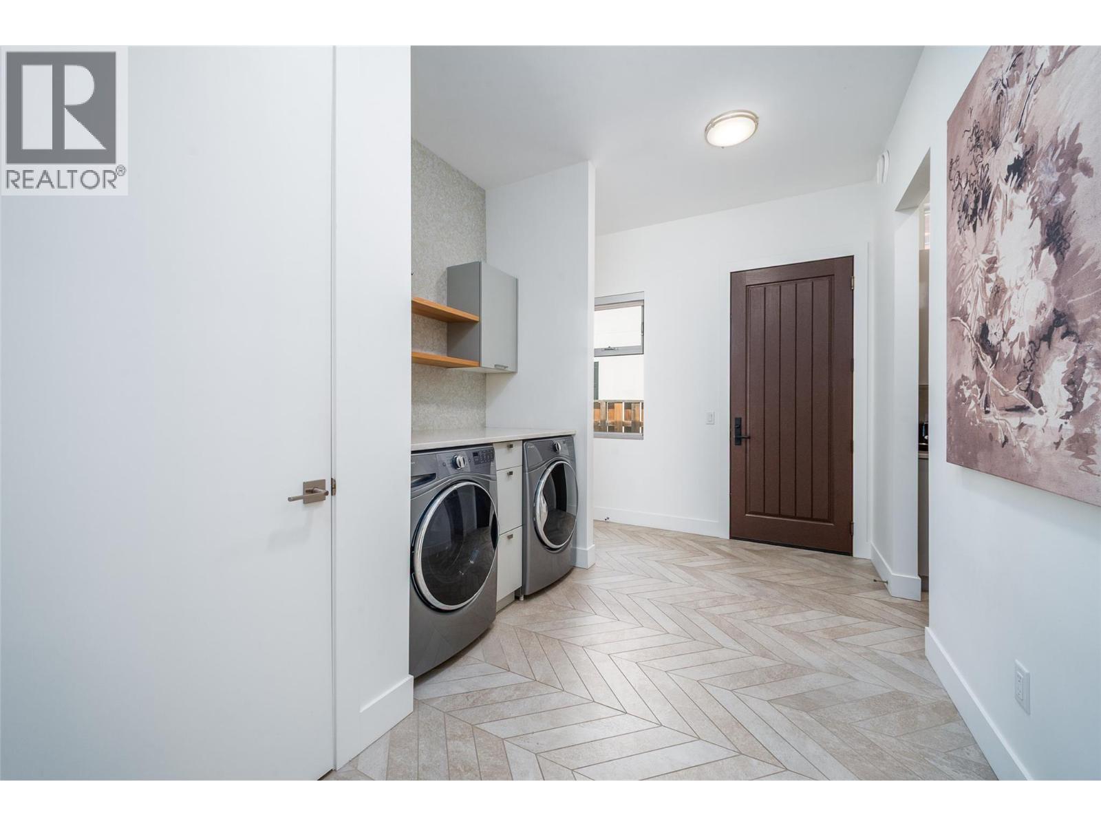 3567 Lakeshore Road, Kelowna, British Columbia  V1W 3K1 - Photo 47 - 10354923