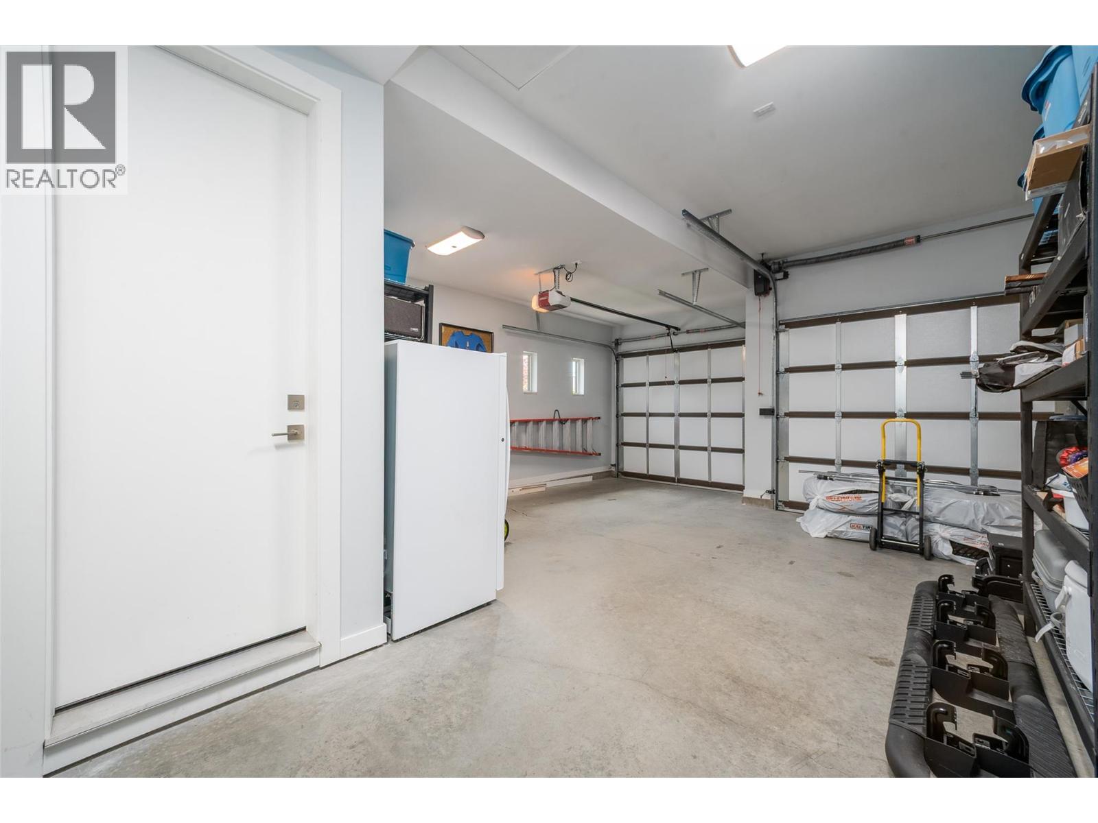 3567 Lakeshore Road, Kelowna, British Columbia  V1W 3K1 - Photo 49 - 10354923