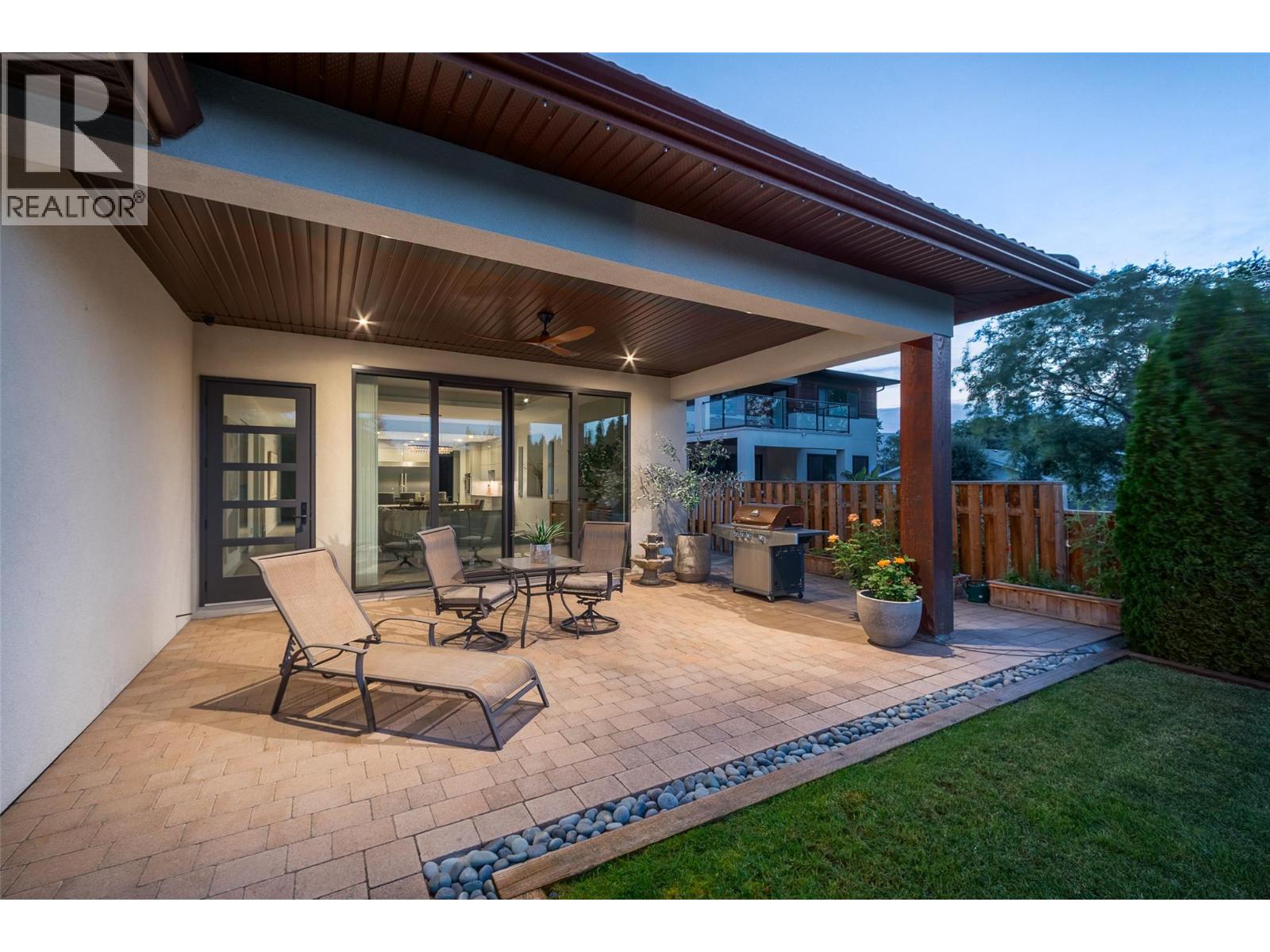 3567 Lakeshore Road, Kelowna, British Columbia  V1W 3K1 - Photo 50 - 10354923