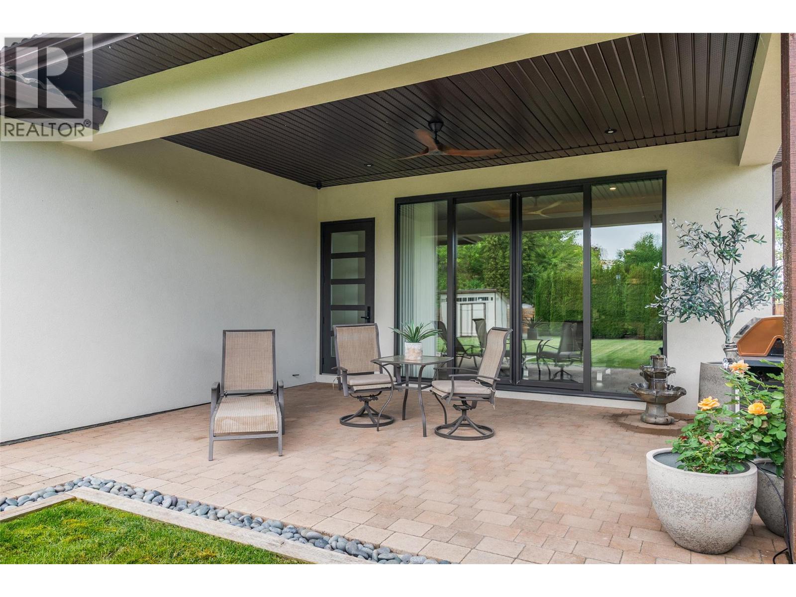 3567 Lakeshore Road, Kelowna, British Columbia  V1W 3K1 - Photo 51 - 10354923