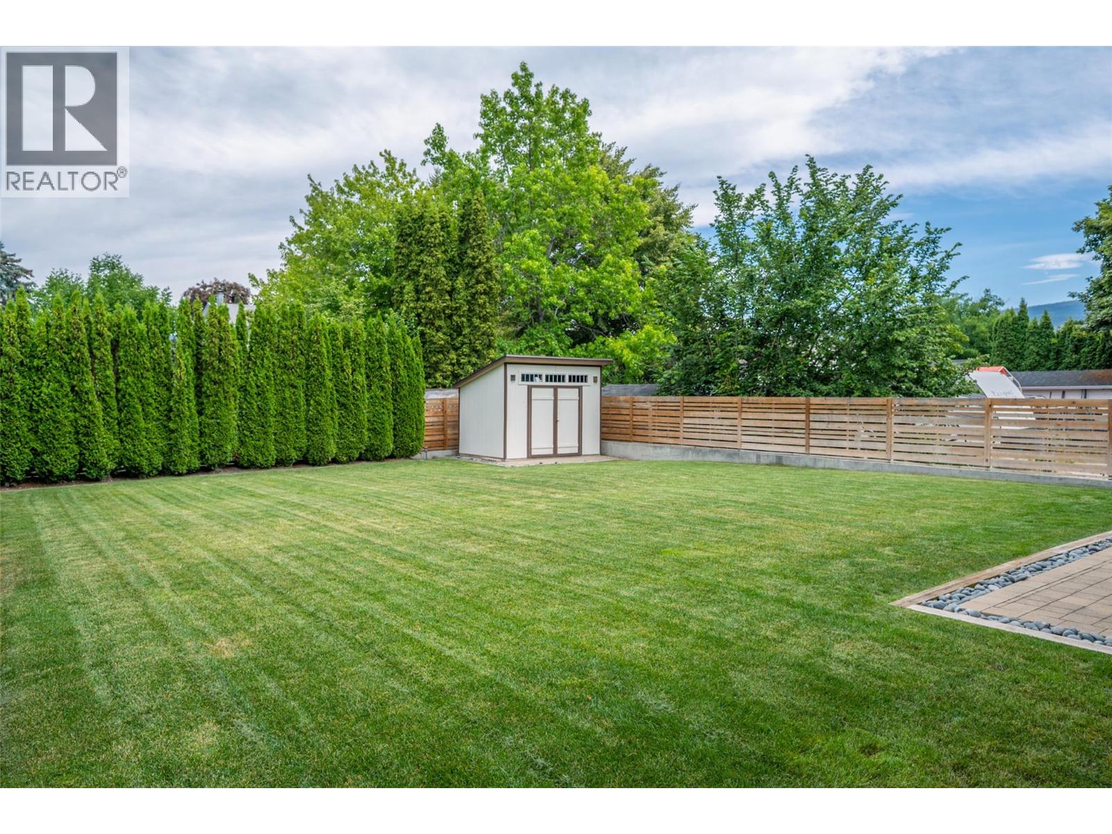 3567 Lakeshore Road, Kelowna, British Columbia  V1W 3K1 - Photo 57 - 10354923