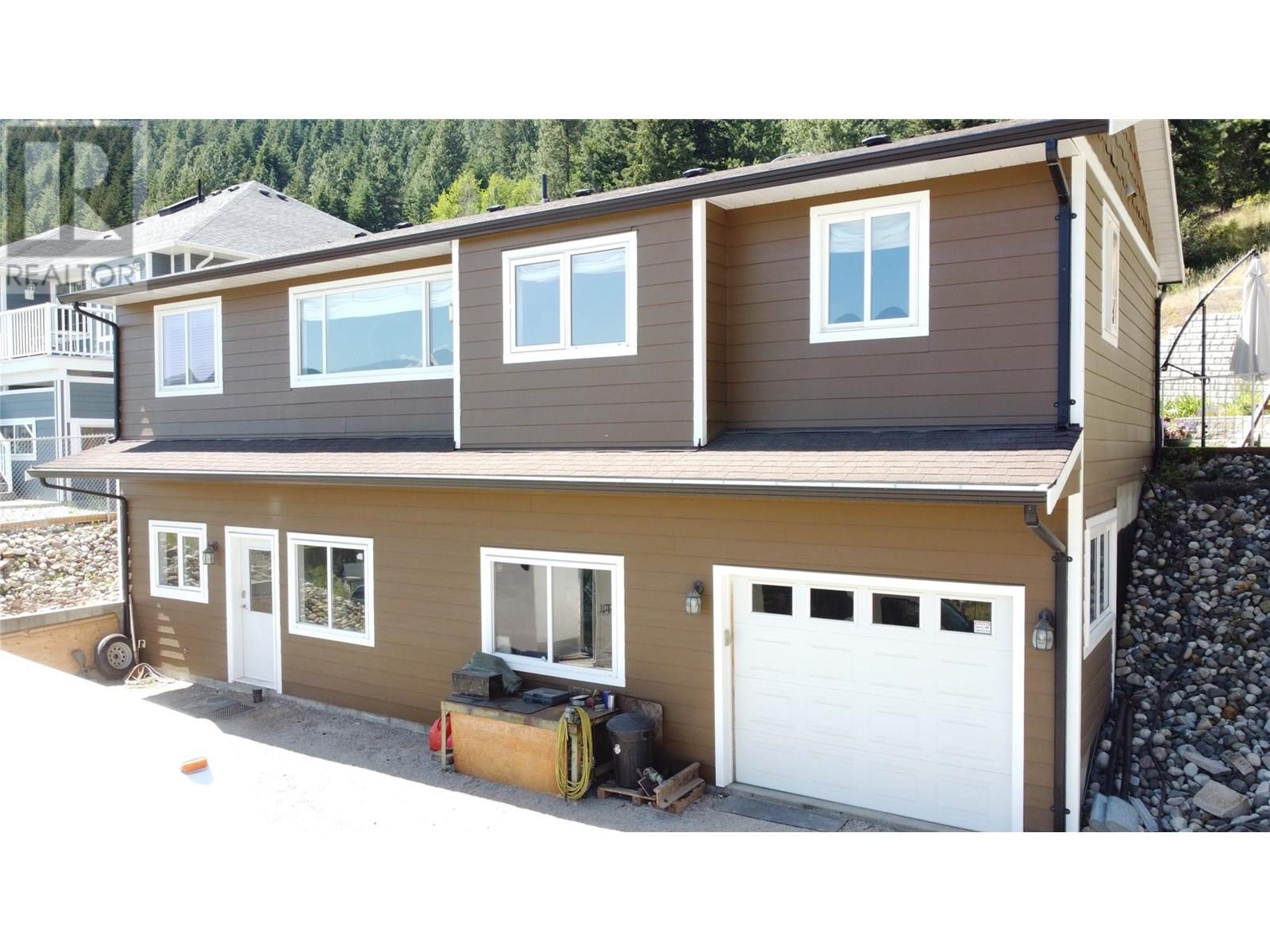 1859 Schunter Drive, Lumby, British Columbia  V0E 2G0 - Photo 18 - 10355157