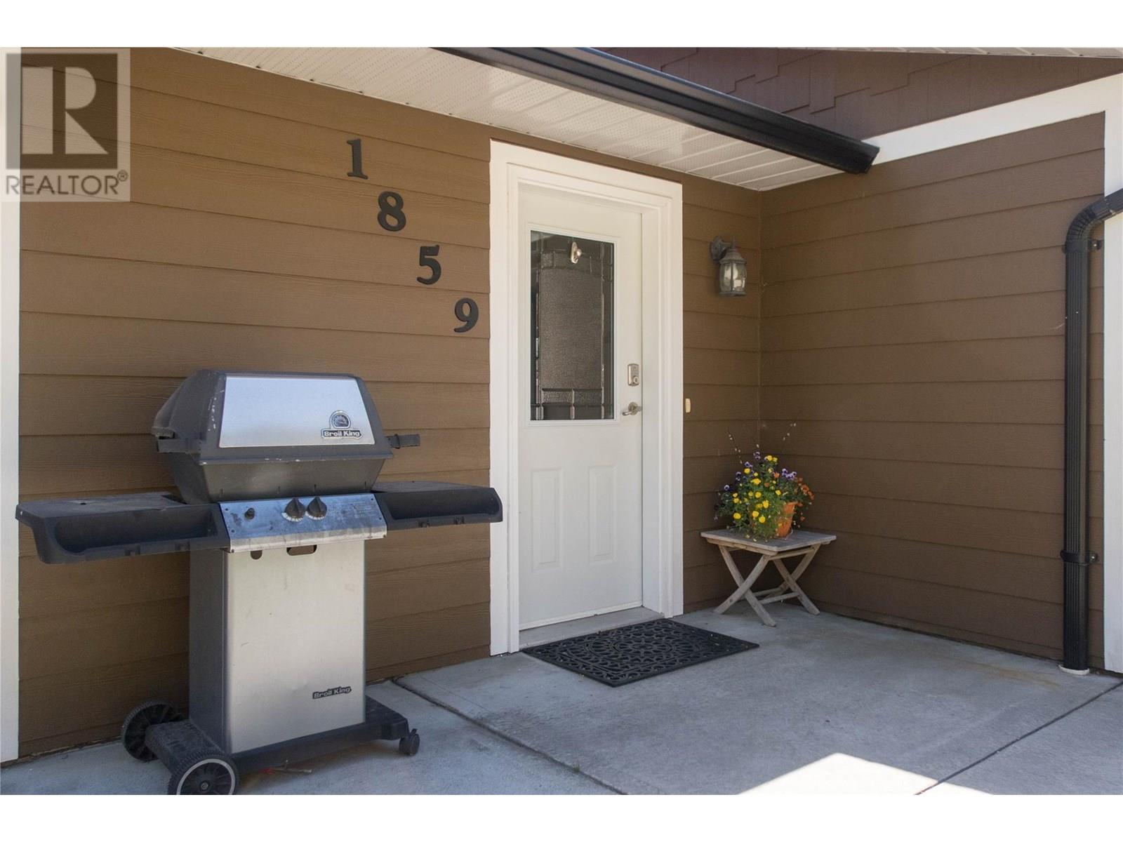 1859 Schunter Drive, Lumby, British Columbia  V0E 2G0 - Photo 22 - 10355157