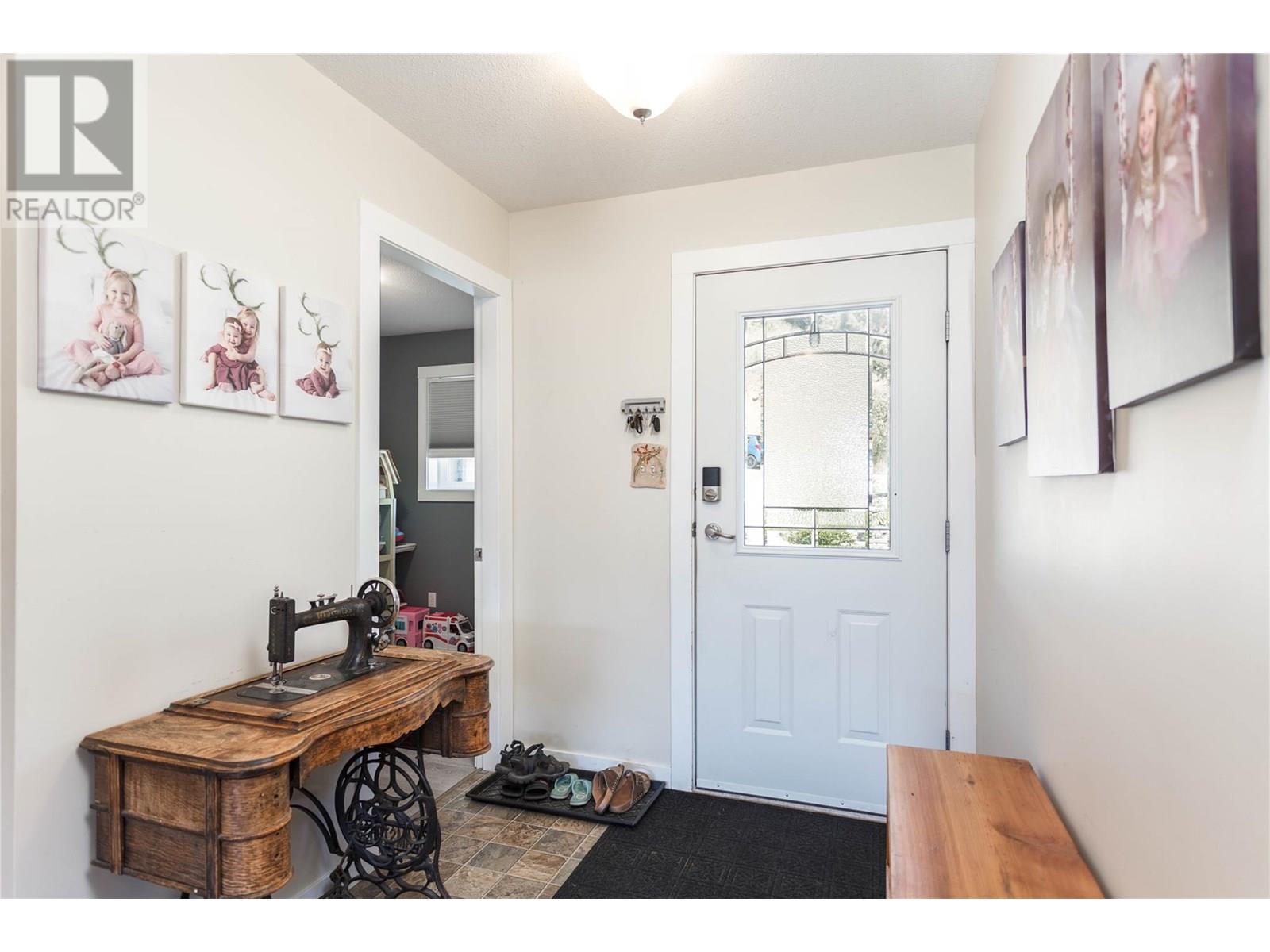 1859 Schunter Drive, Lumby, British Columbia  V0E 2G0 - Photo 25 - 10355157