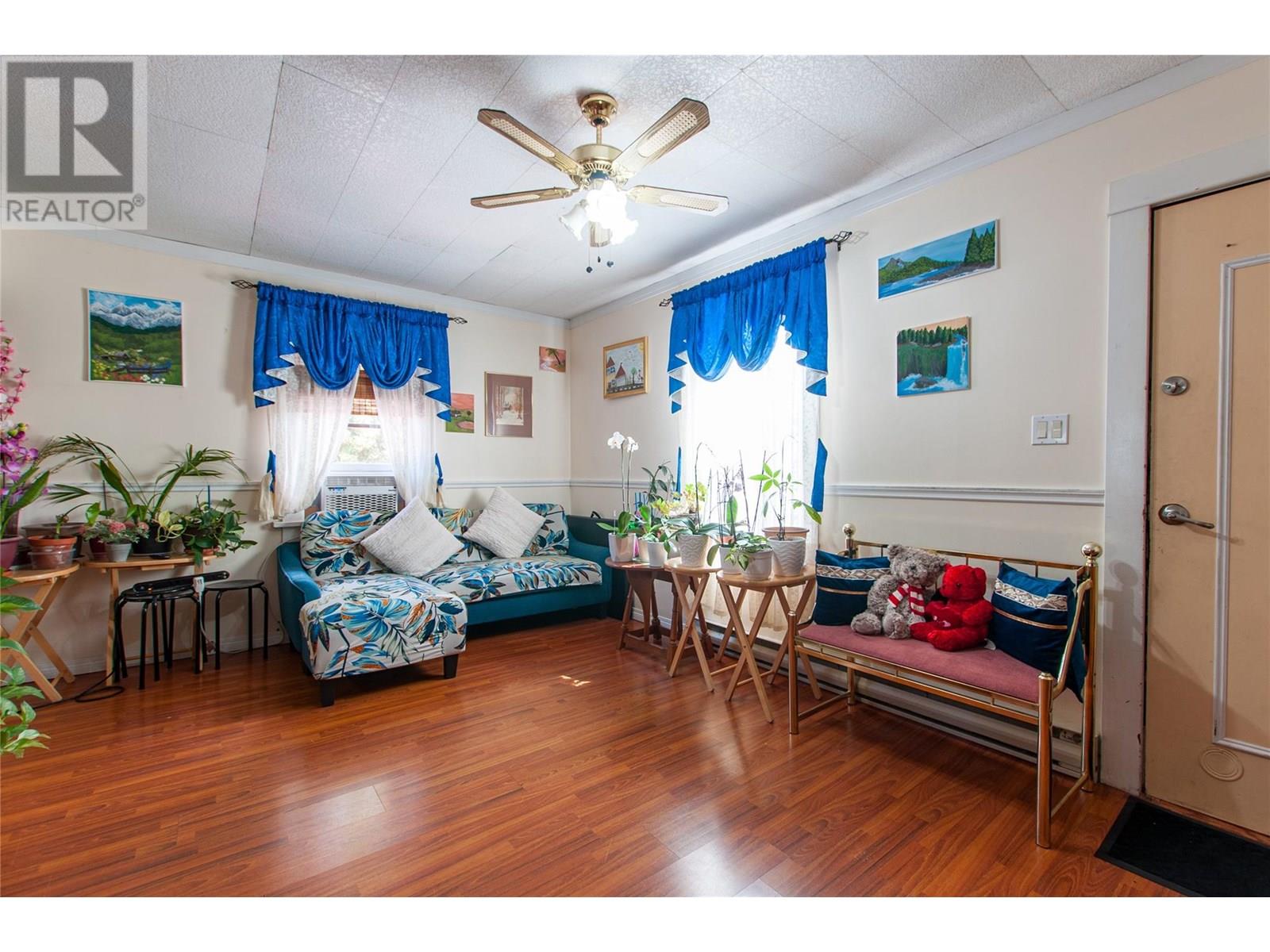 219 Hastings Avenue, Penticton, British Columbia  V2A 2V5 - Photo 4 - 10355381