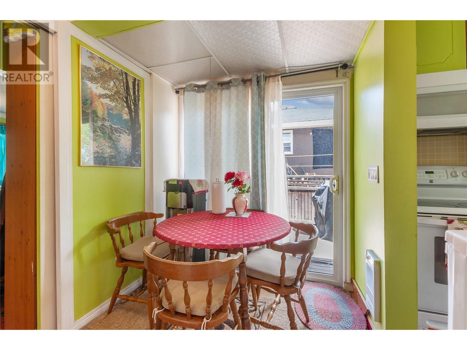 219 Hastings Avenue, Penticton, British Columbia  V2A 2V5 - Photo 9 - 10355381