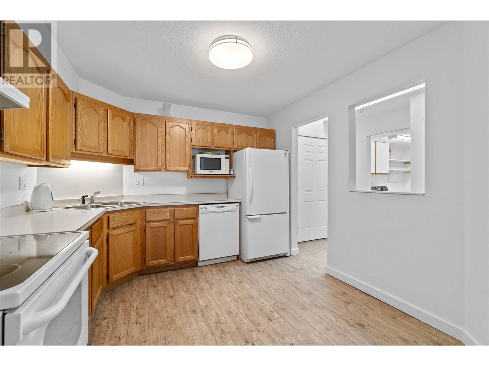 250 5 Street Se Unit# 313, Salmon Arm, British Columbia  V1E 1J8 - Photo 18 - 10355325