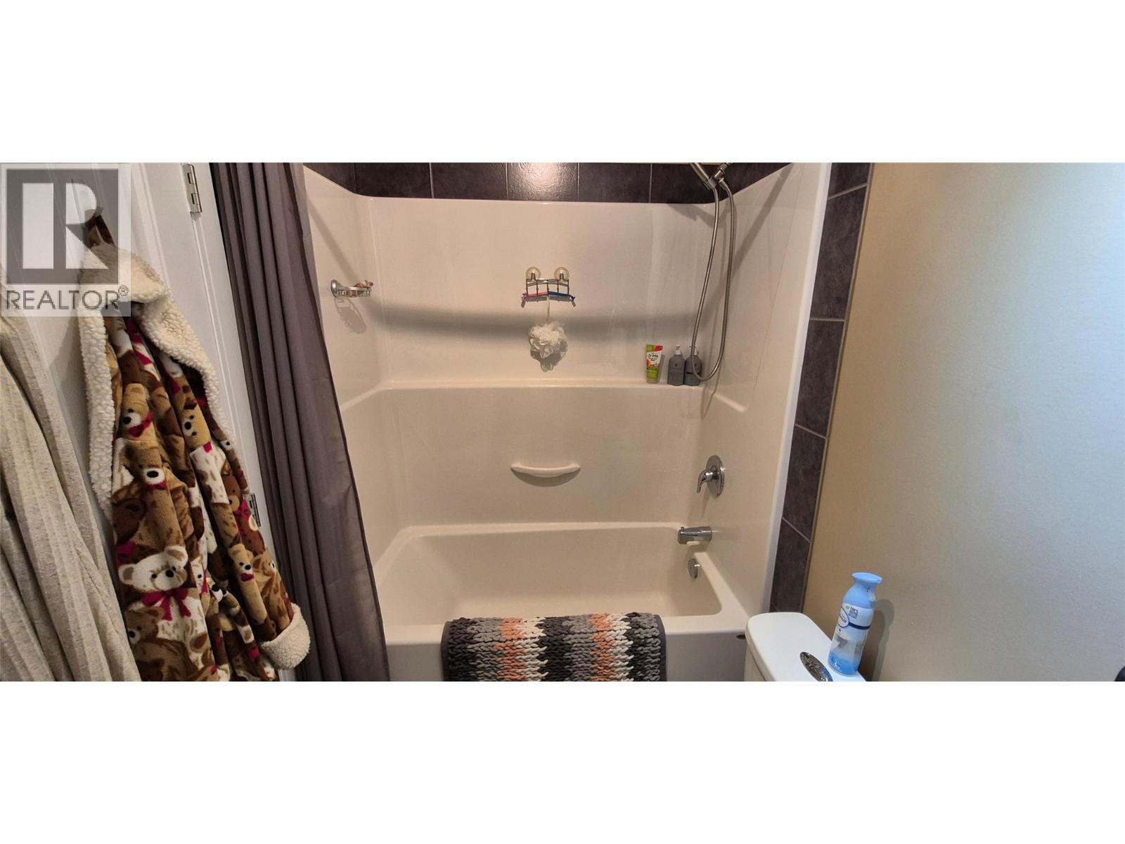 5211 Trans Canada Highway Unit# 6, Salmon Arm, British Columbia  V0E 2X3 - Photo 25 - 10355733