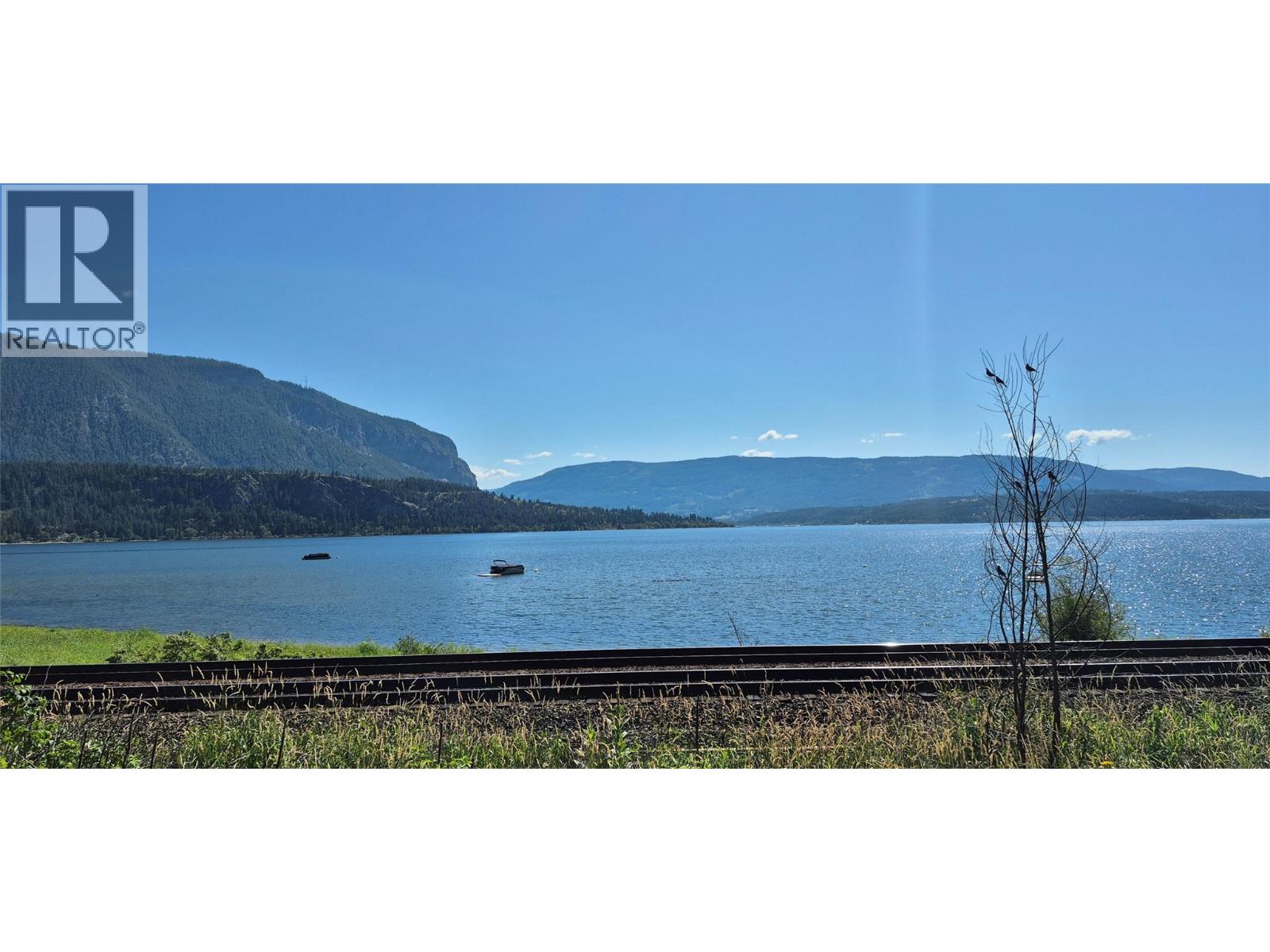 5211 Trans Canada Highway Unit# 6, Salmon Arm, British Columbia  V0E 2X3 - Photo 3 - 10355733