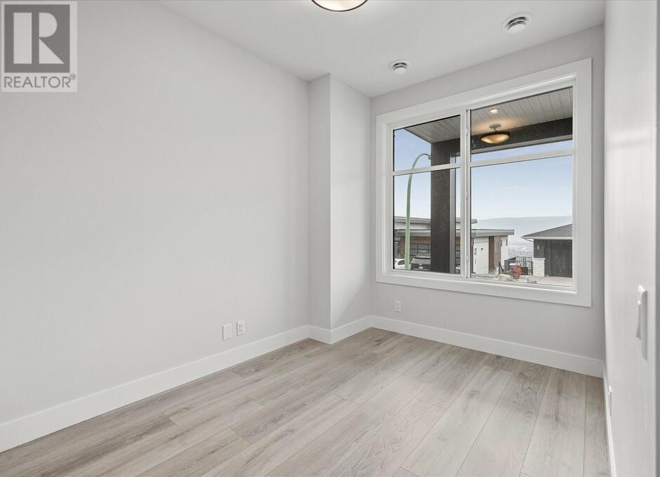 1221 Lone Pine Drive, Kelowna, British Columbia  V1P 0A5 - Photo 16 - 10355740