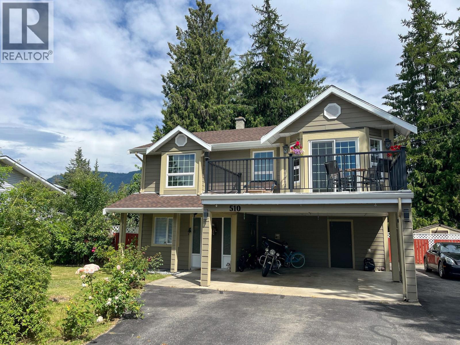 510 Cedar Street, Sicamous, British Columbia  V0E 2V0 - Photo 1 - 10355579