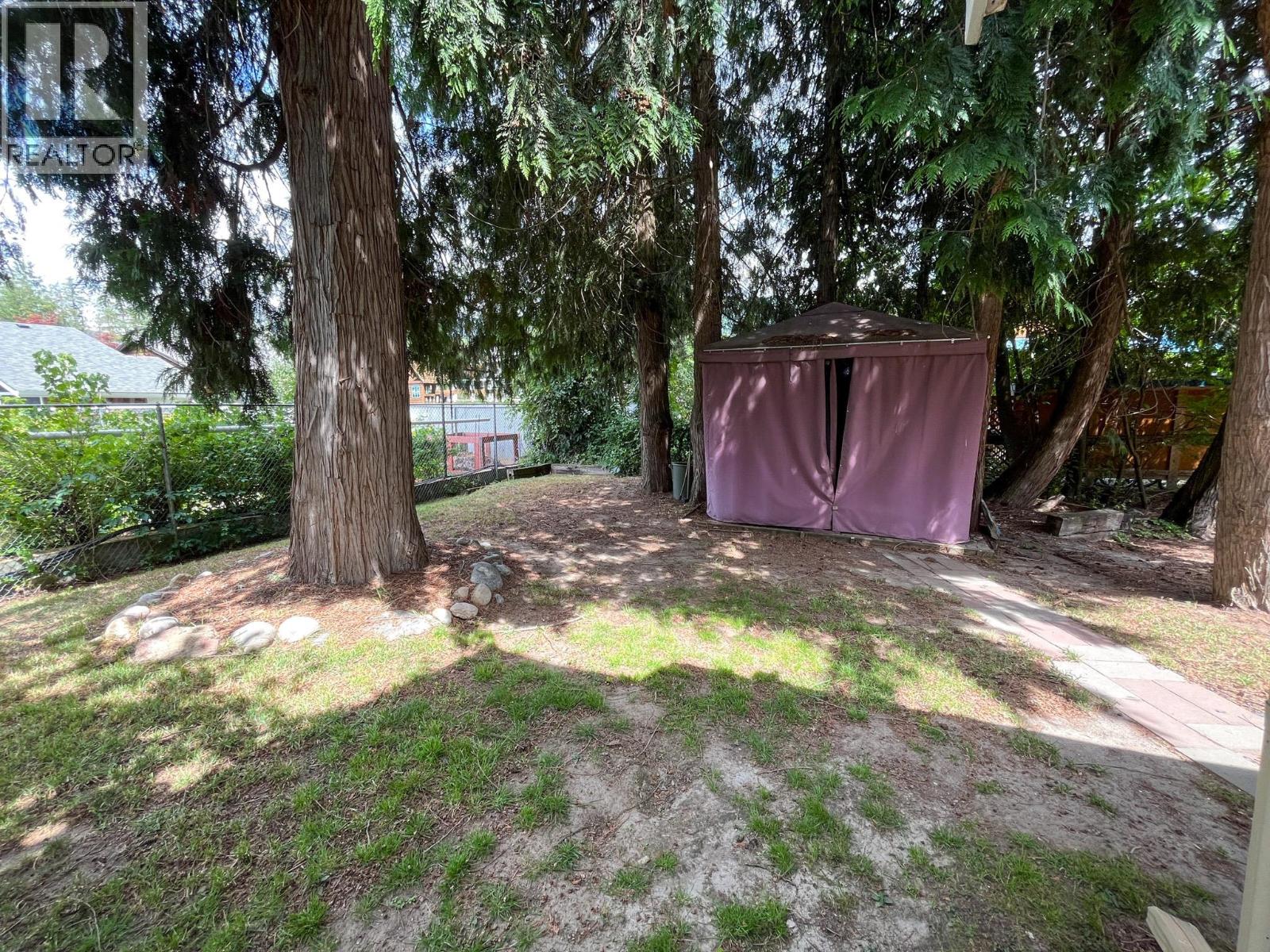 510 Cedar Street, Sicamous, British Columbia  V0E 2V0 - Photo 11 - 10355579