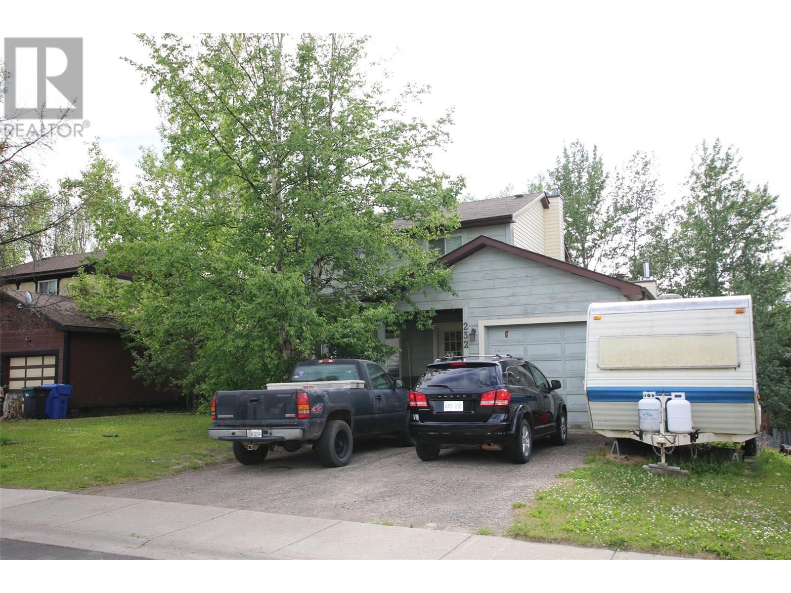 232 Bergeron Drive, Tumbler Ridge, British Columbia  V0C 2W0 - Photo 1 - 10355774