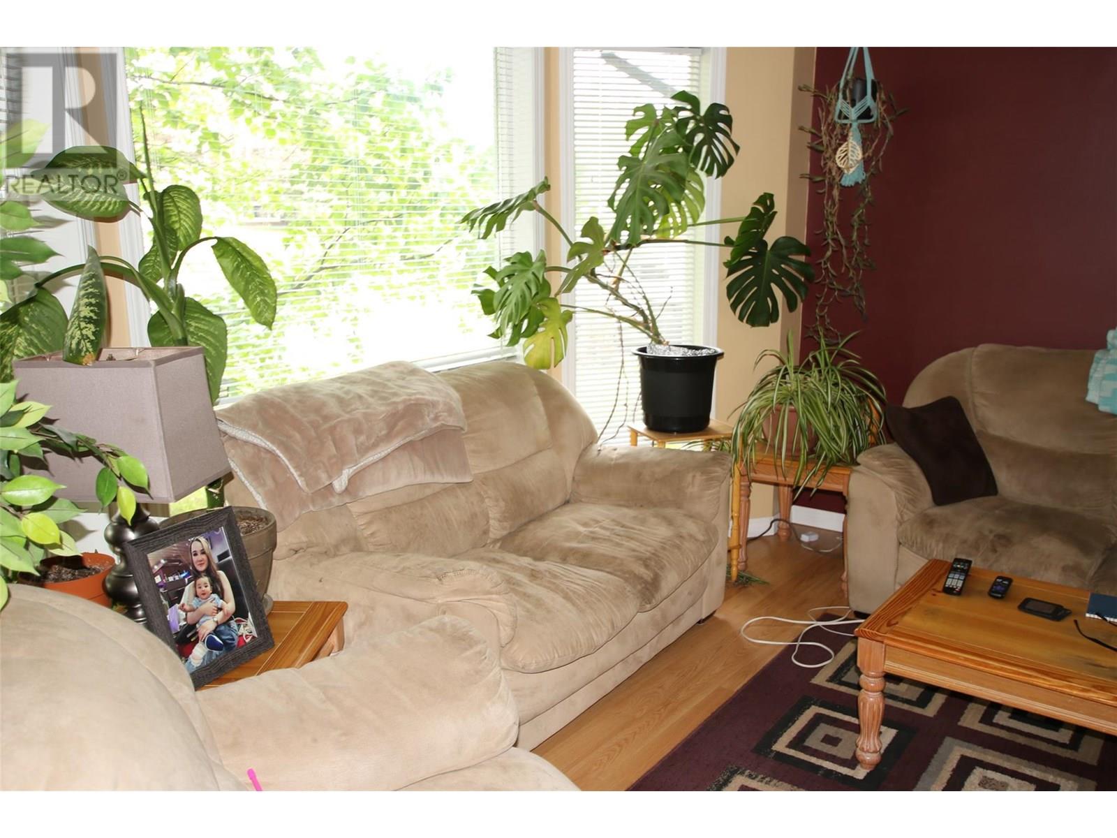 232 Bergeron Drive, Tumbler Ridge, British Columbia  V0C 2W0 - Photo 5 - 10355774