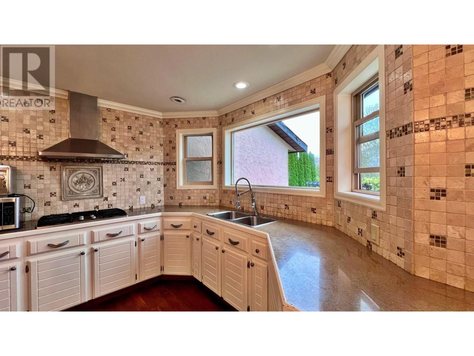 1973 Tranquille Road, Kamloops, British Columbia  V2B 3M4 - Photo 4 - 10355948