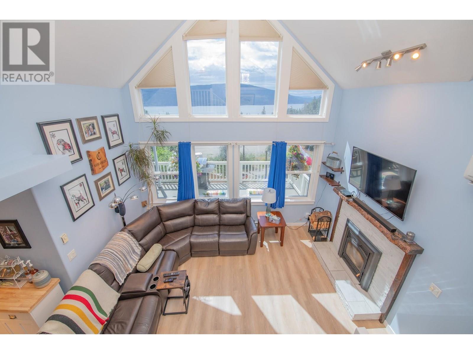 10351 Westshore Road, Vernon, British Columbia  V1H 2B1 - Photo 11 - 10355746