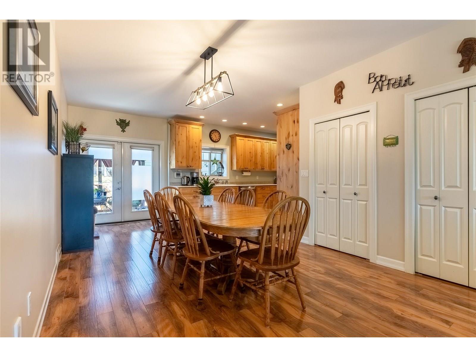 331 Linden Road, Logan Lake, British Columbia  V0K 1W0 - Photo 10 - 10355854