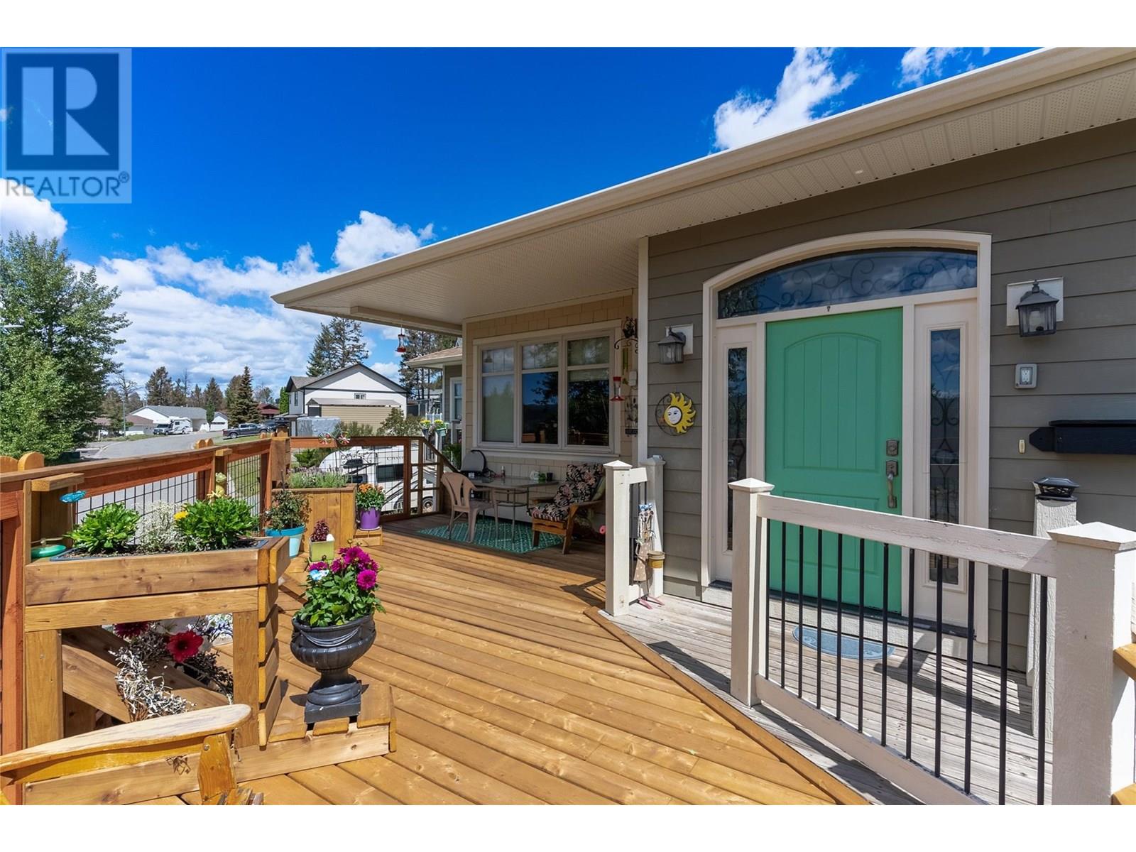 331 Linden Road, Logan Lake, British Columbia  V0K 1W0 - Photo 2 - 10355854