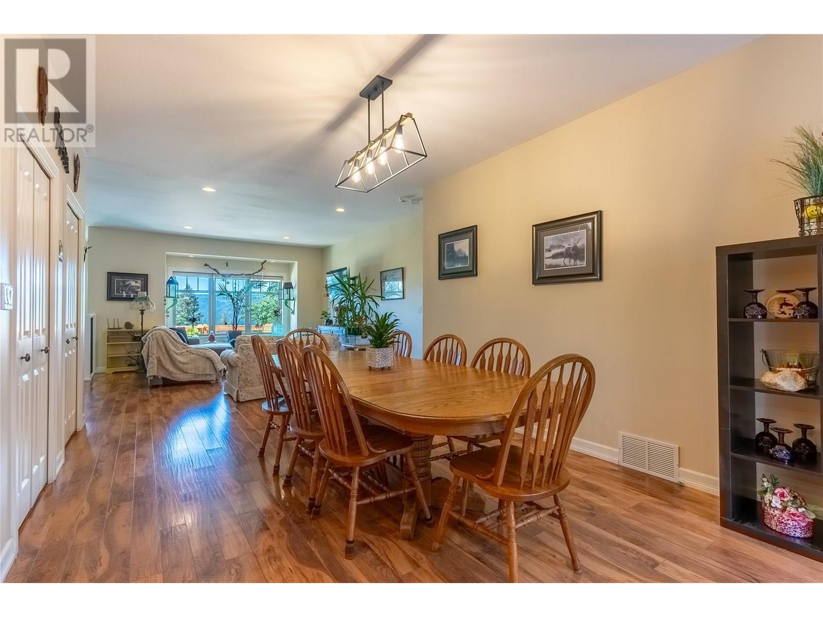 331 Linden Road, Logan Lake, British Columbia  V0K 1W0 - Photo 8 - 10355854