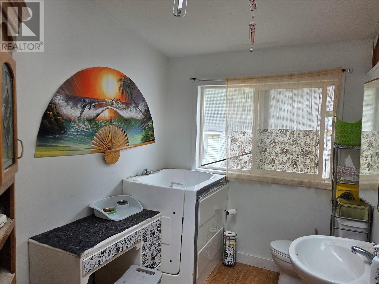 1529 Main Street, Keremeos, British Columbia  V0X 1N6 - Photo 2 - 10356134