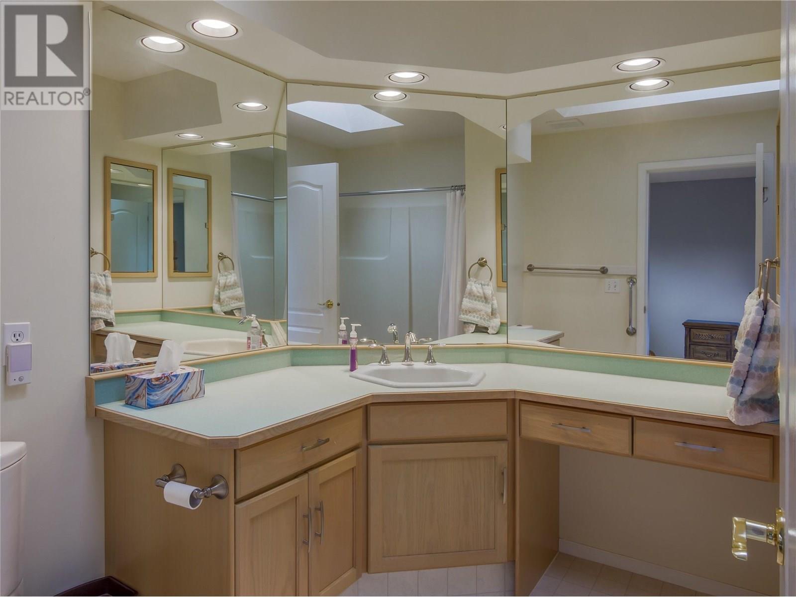 3333 South Main Street Unit# 138, Penticton, British Columbia  V2A 8J8 - Photo 21 - 10355905