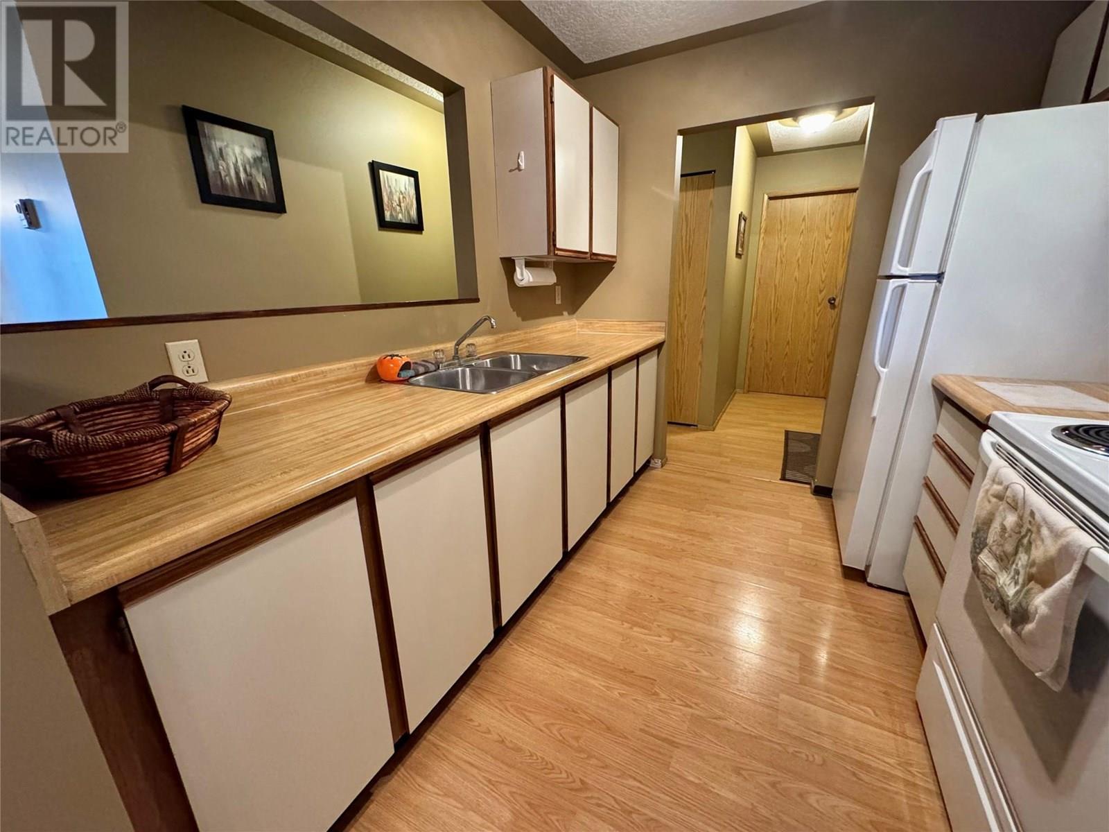 108 Spruce Avenue Unit# 206, Tumbler Ridge, British Columbia  V0C 2W0 - Photo 3 - 10356064