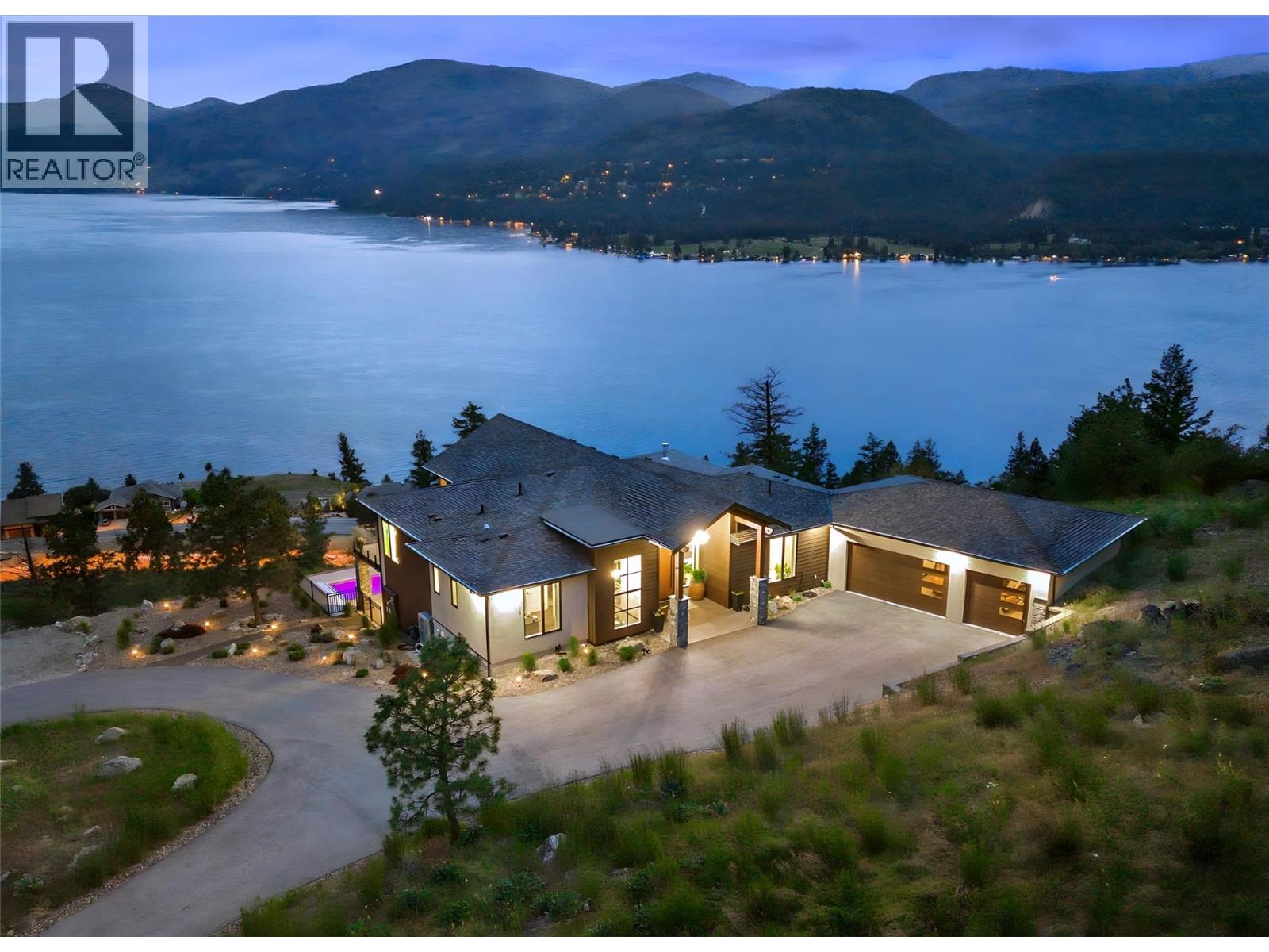 8836 Stonington Road, Vernon, British Columbia  V1H 2K8 - Photo 1 - 10356040