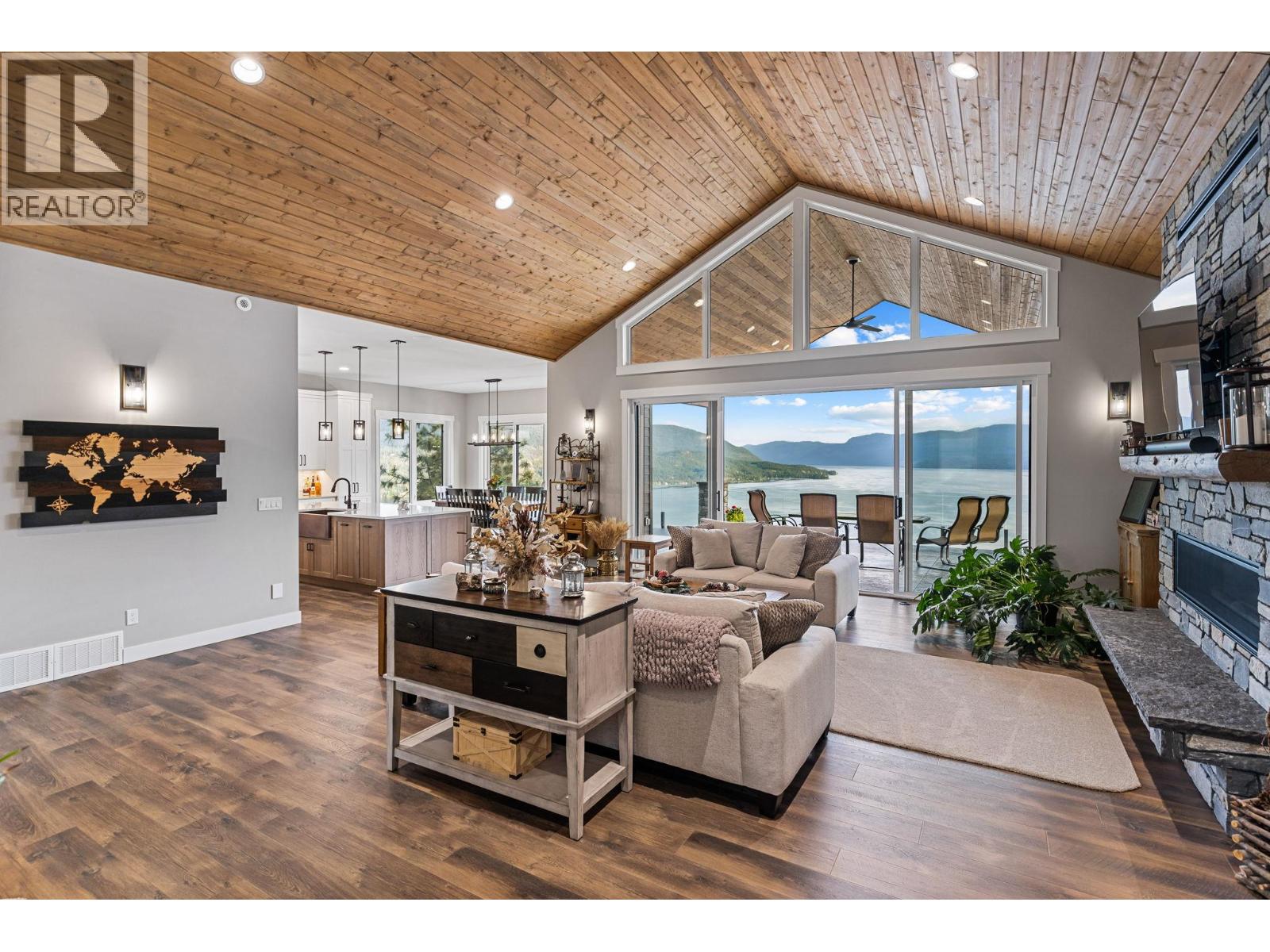 8836 Stonington Road, Vernon, British Columbia  V1H 2K8 - Photo 24 - 10356040