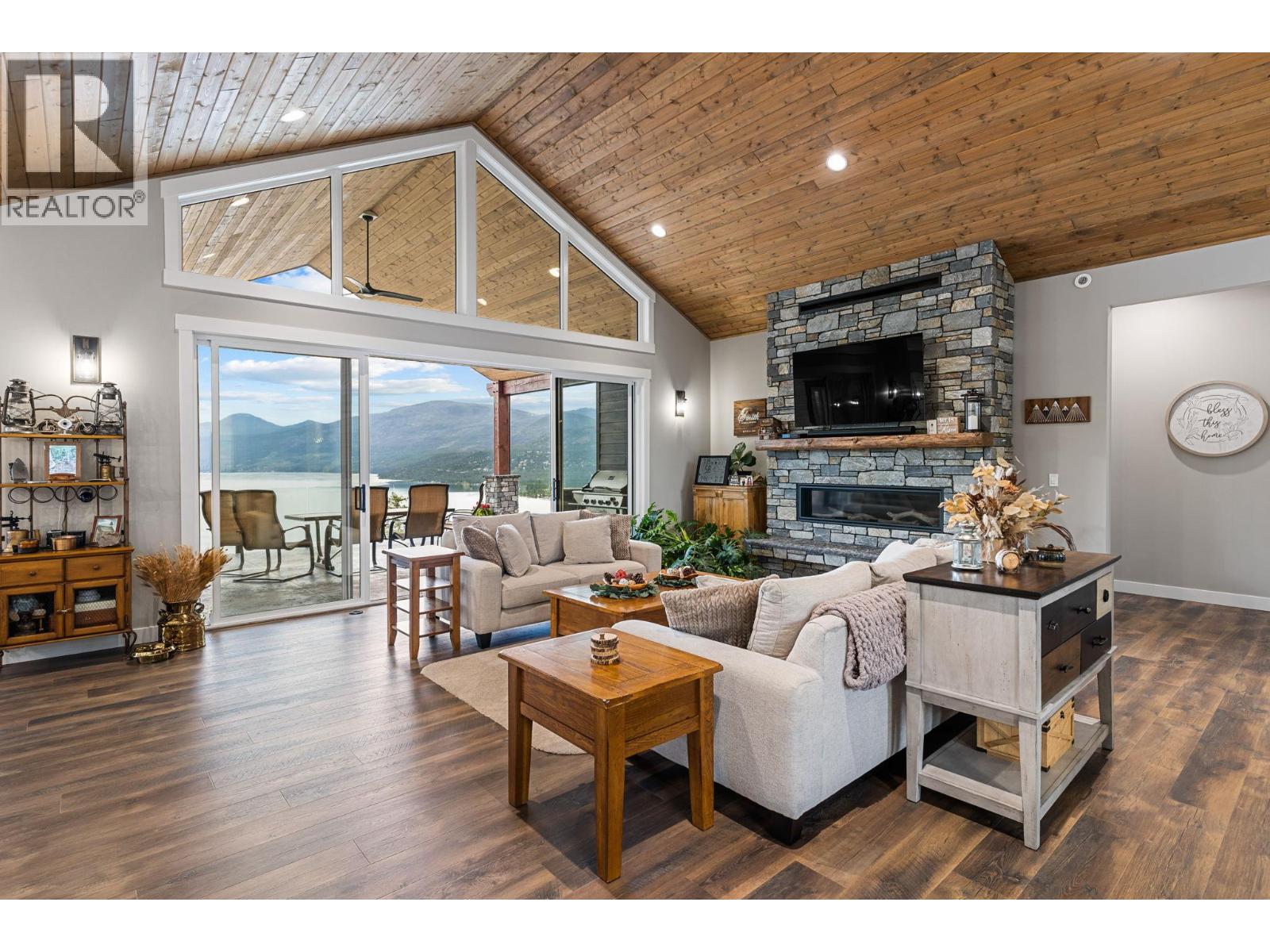 8836 Stonington Road, Vernon, British Columbia  V1H 2K8 - Photo 25 - 10356040