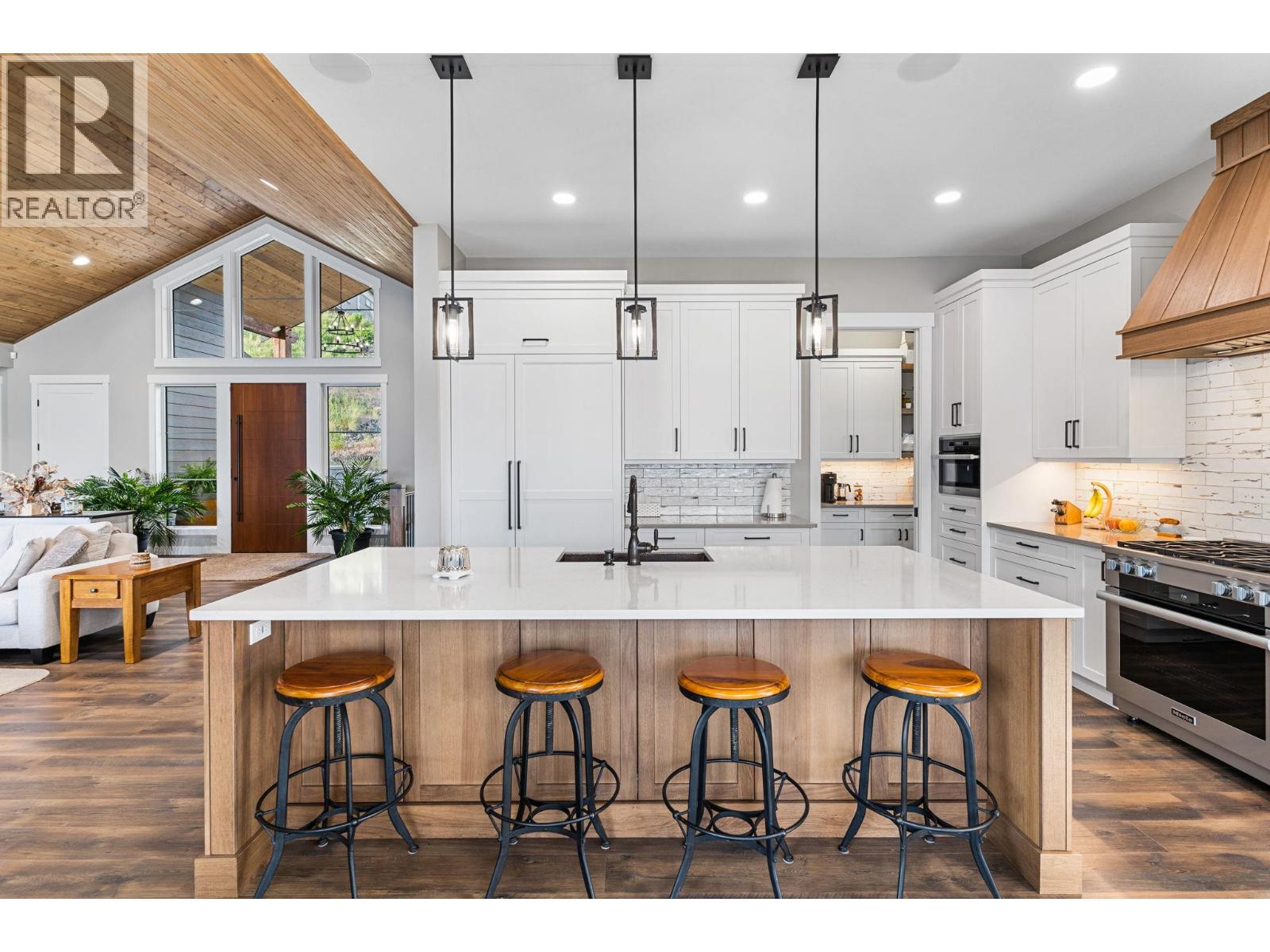 8836 Stonington Road, Vernon, British Columbia  V1H 2K8 - Photo 32 - 10356040