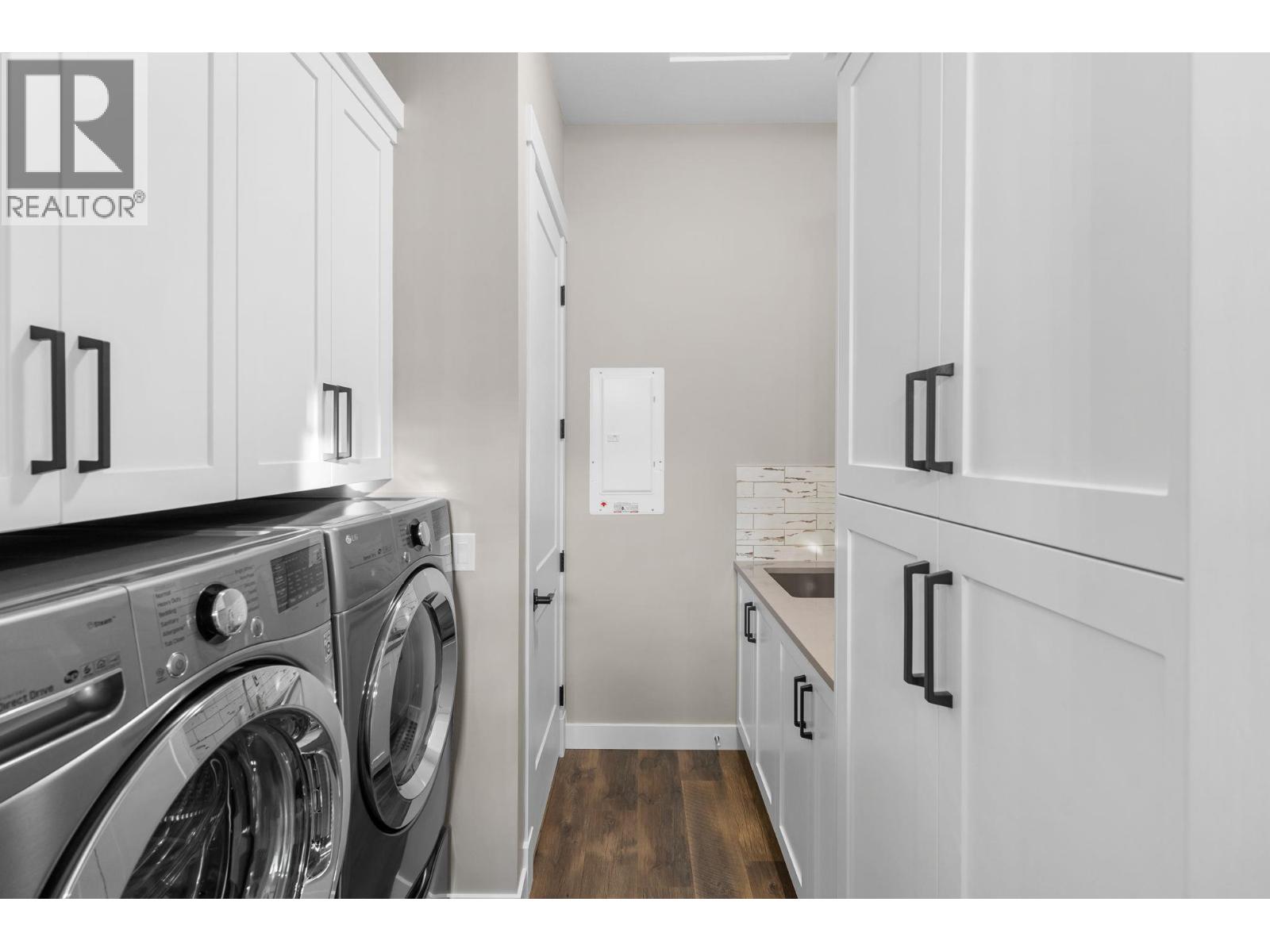 8836 Stonington Road, Vernon, British Columbia  V1H 2K8 - Photo 39 - 10356040