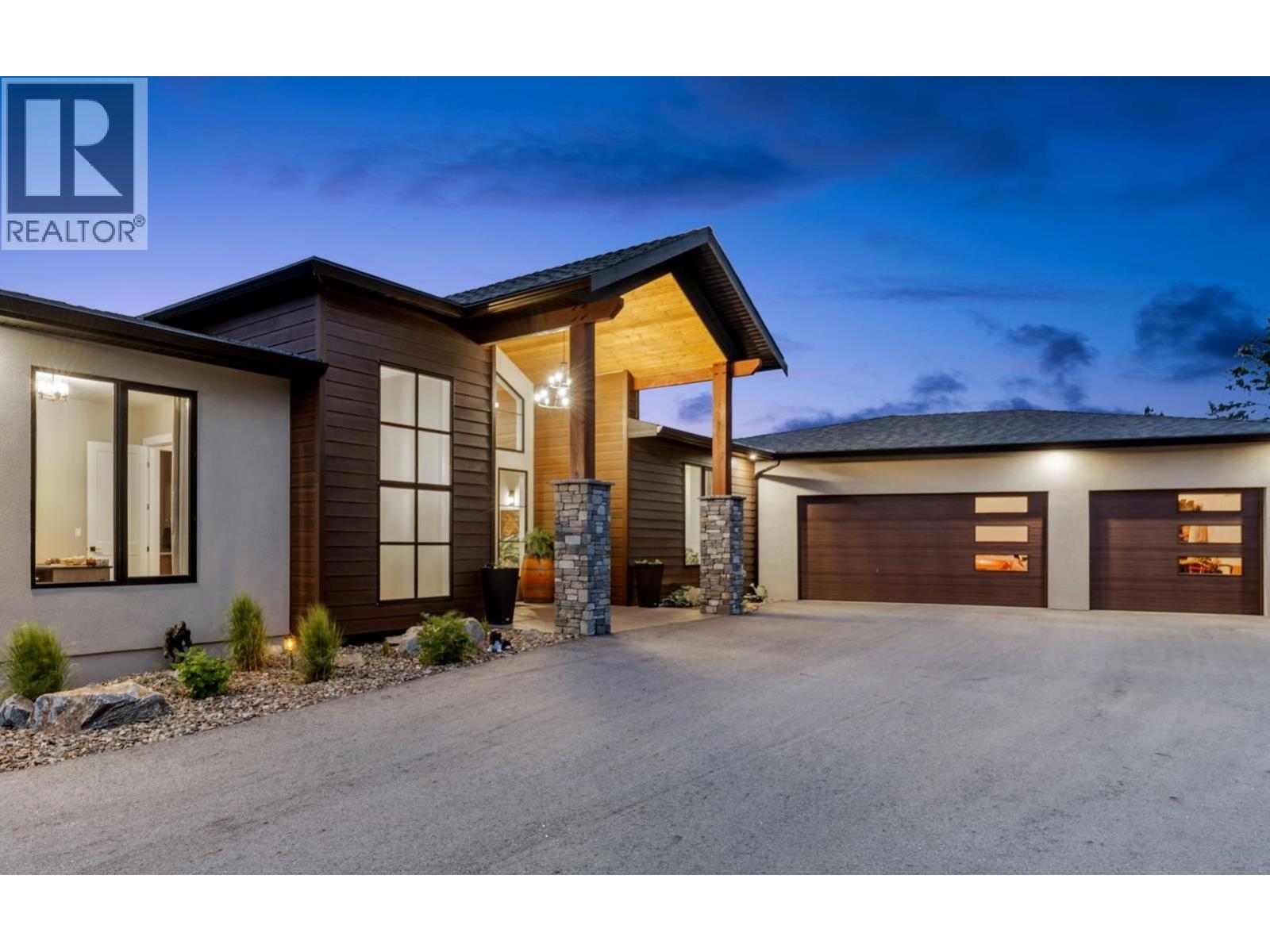 8836 Stonington Road, Vernon, British Columbia  V1H 2K8 - Photo 4 - 10356040