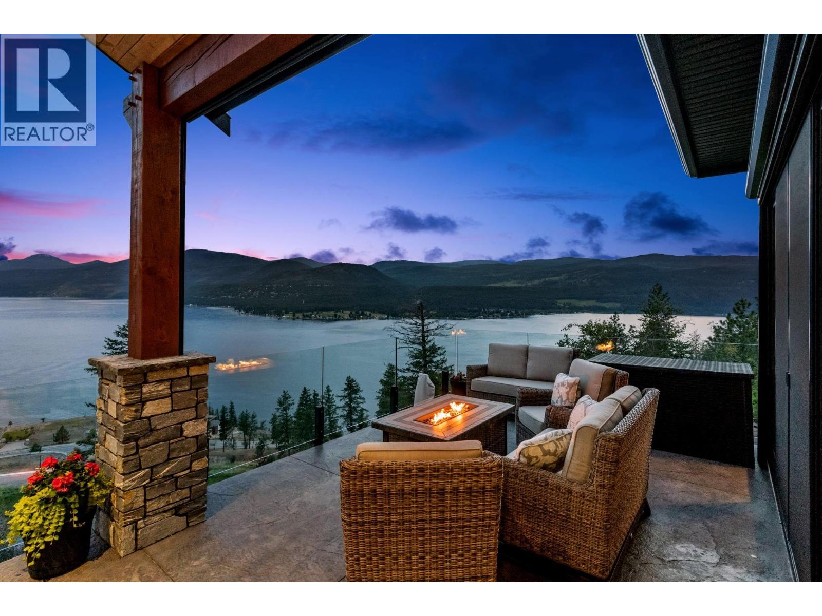 8836 Stonington Road, Vernon, British Columbia  V1H 2K8 - Photo 6 - 10356040