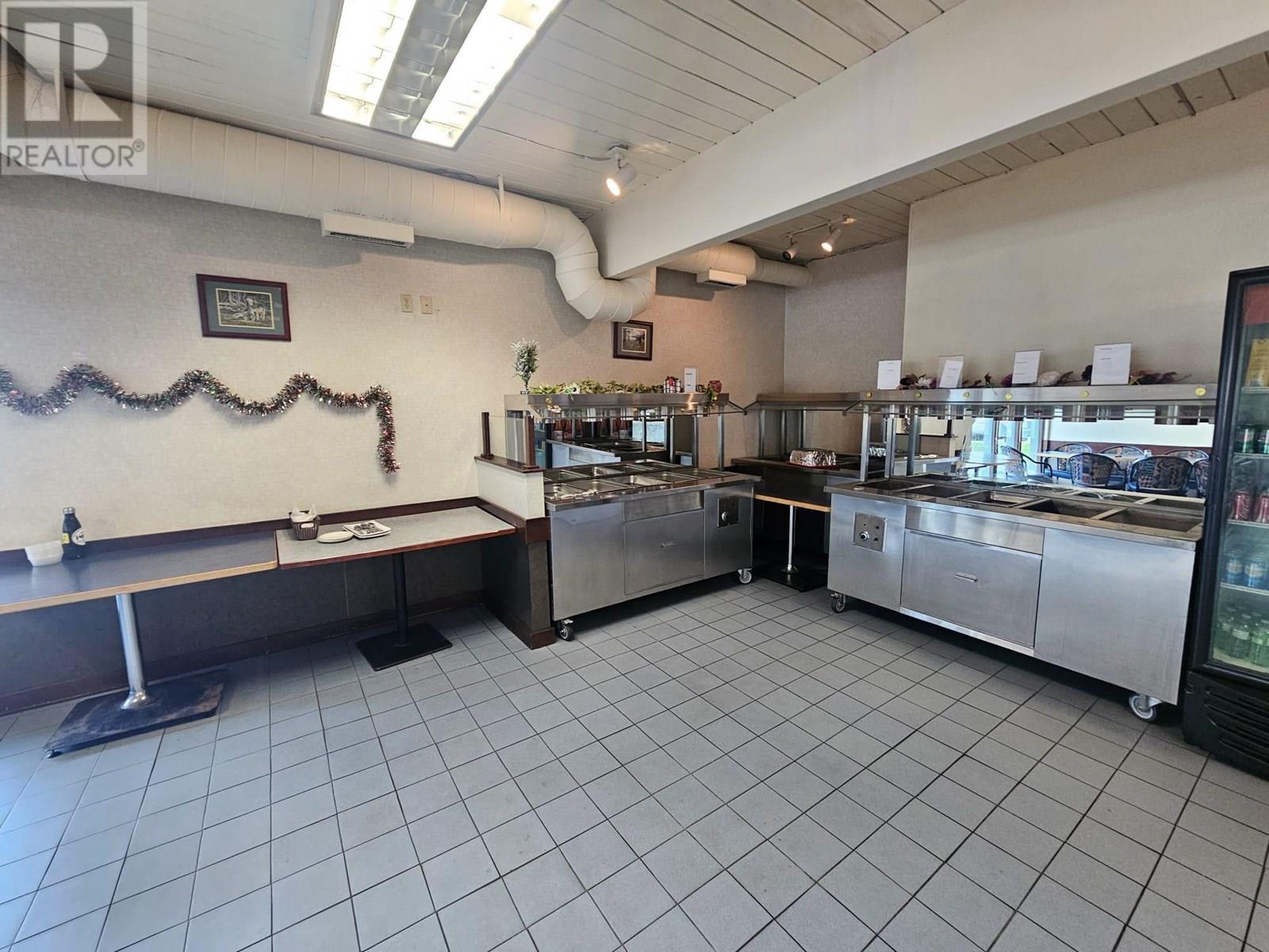 1205 Trans Canada Highway, Golden, British Columbia  V0A 1H1 - Photo 23 - 10356303