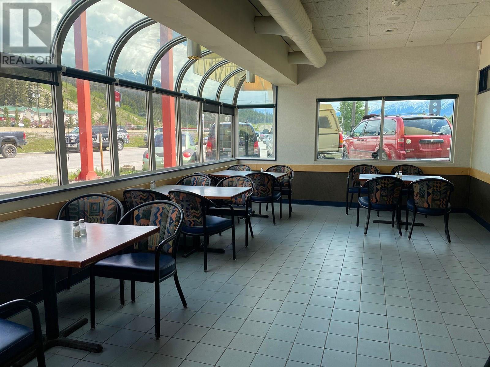 1205 Trans Canada Highway, Golden, British Columbia  V0A 1H1 - Photo 25 - 10356303