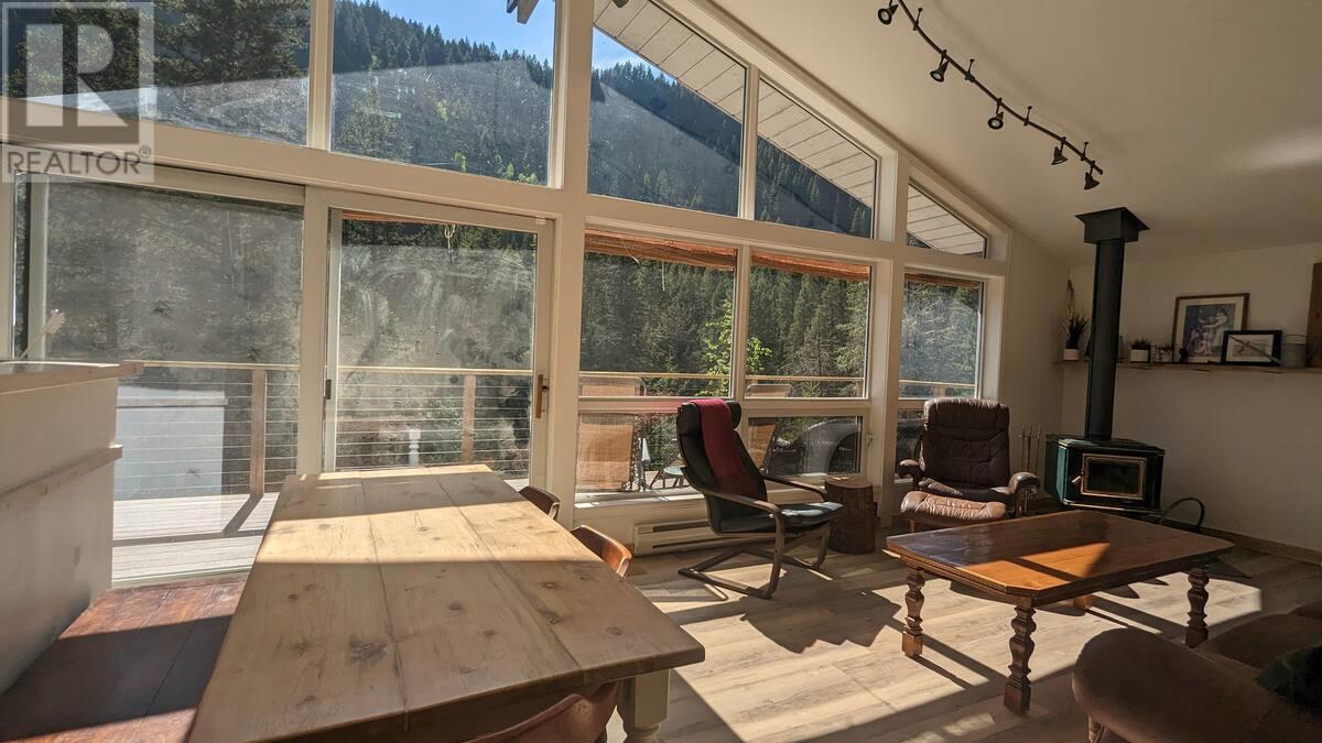 221 Prospect Drive, Princeton, British Columbia  V0X 1W0 - Photo 11 - 10356287