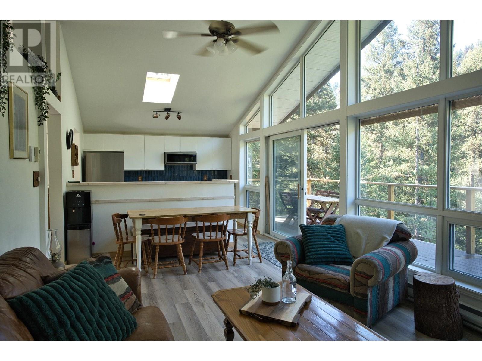 221 Prospect Drive, Princeton, British Columbia  V0X 1W0 - Photo 8 - 10356287