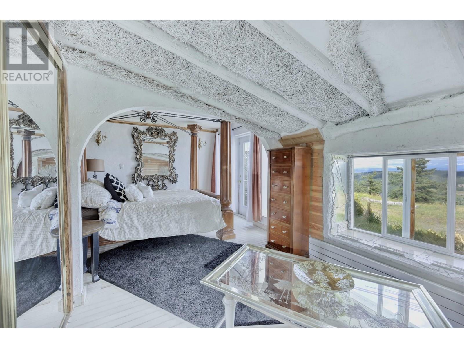 6080 Highway 3, Bridesville, British Columbia  V0H 1Y0 - Photo 17 - 10356165