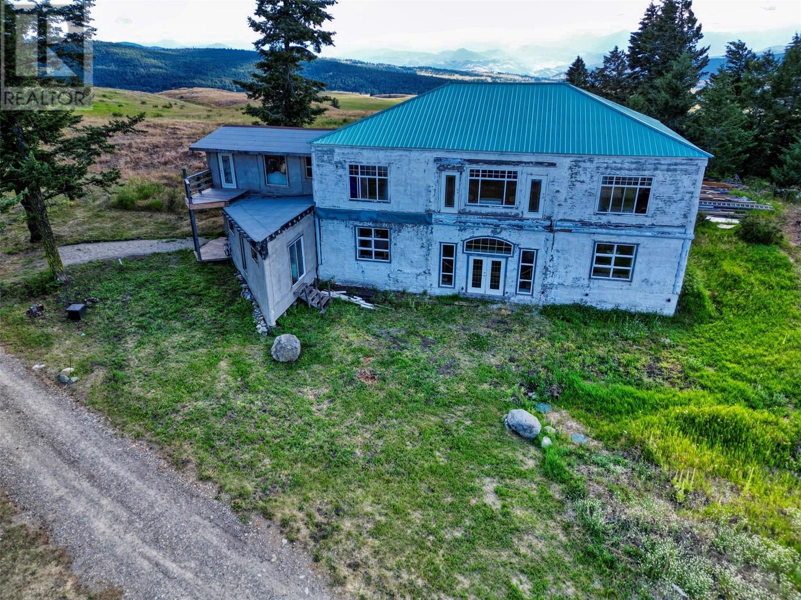 6080 Highway 3, Bridesville, British Columbia  V0H 1Y0 - Photo 23 - 10356165