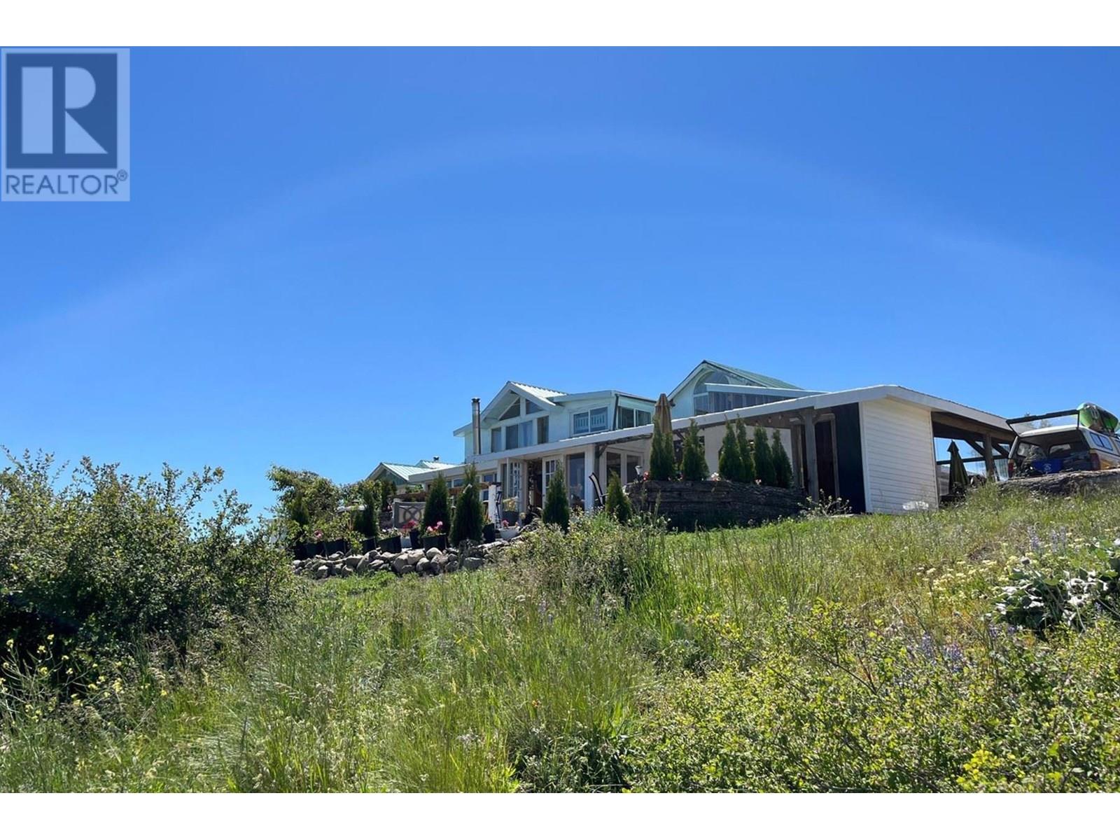 6080 Highway 3, Bridesville, British Columbia  V0H 1Y0 - Photo 26 - 10356165