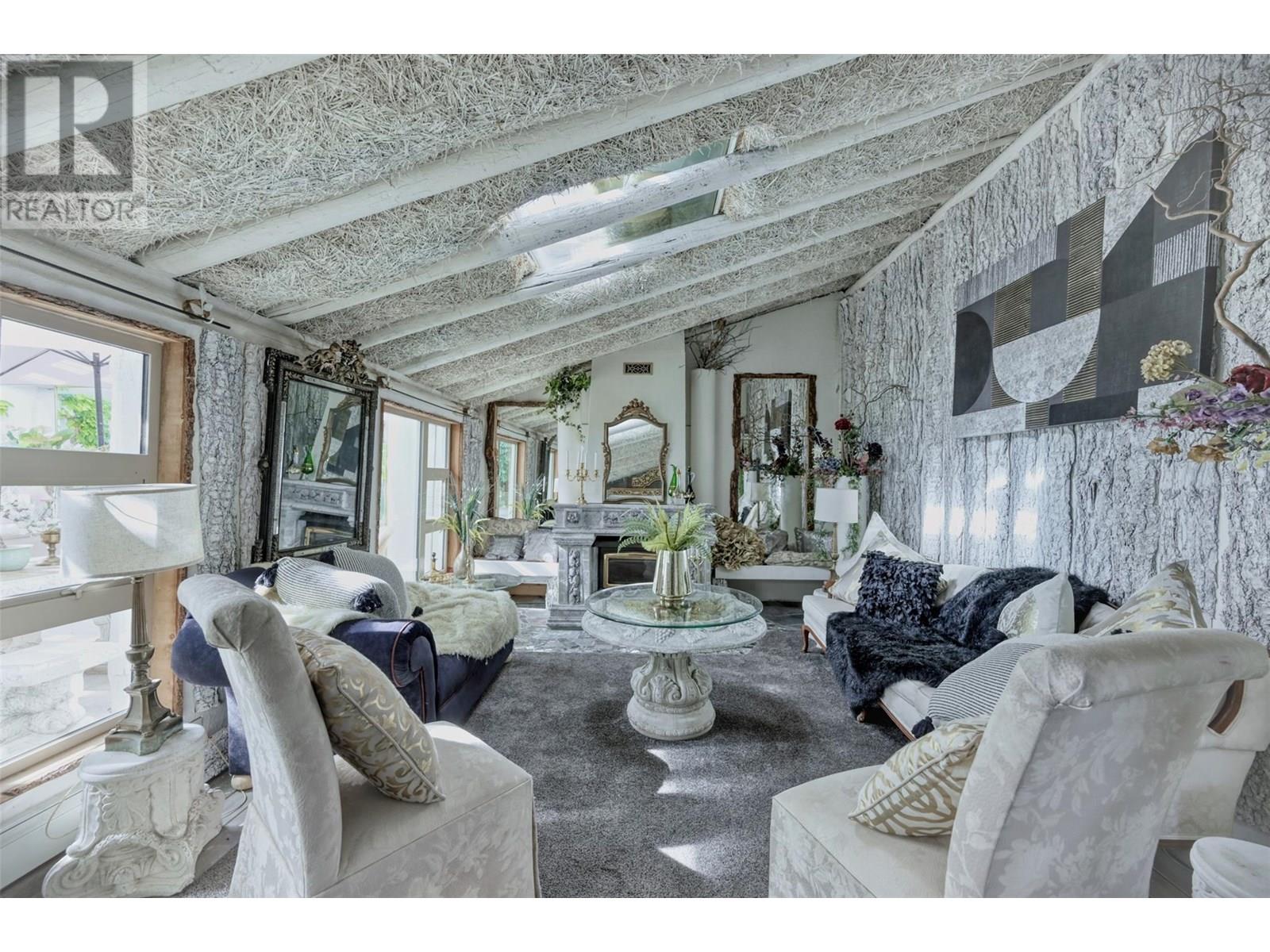 6080 Highway 3, Bridesville, British Columbia  V0H 1Y0 - Photo 5 - 10356165