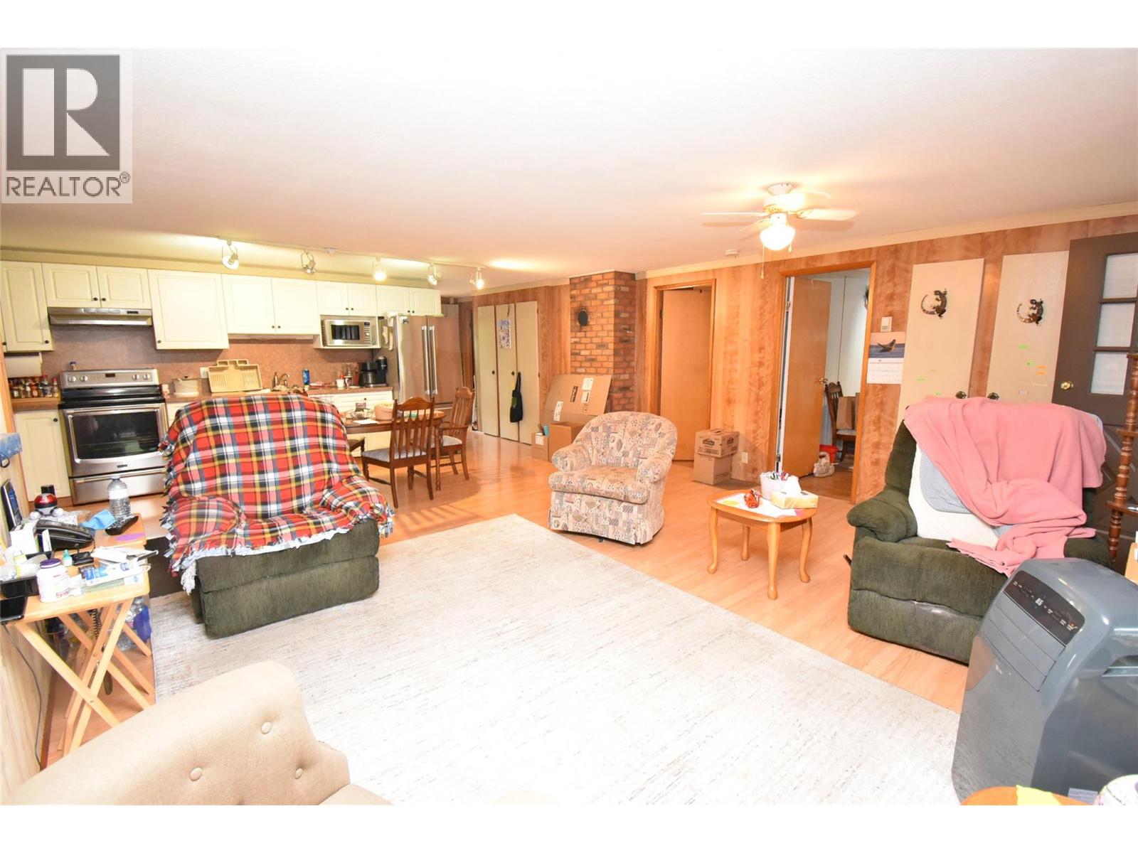 5741 Scott Road, Falkland, British Columbia  V0E 1W0 - Photo 12 - 10355864