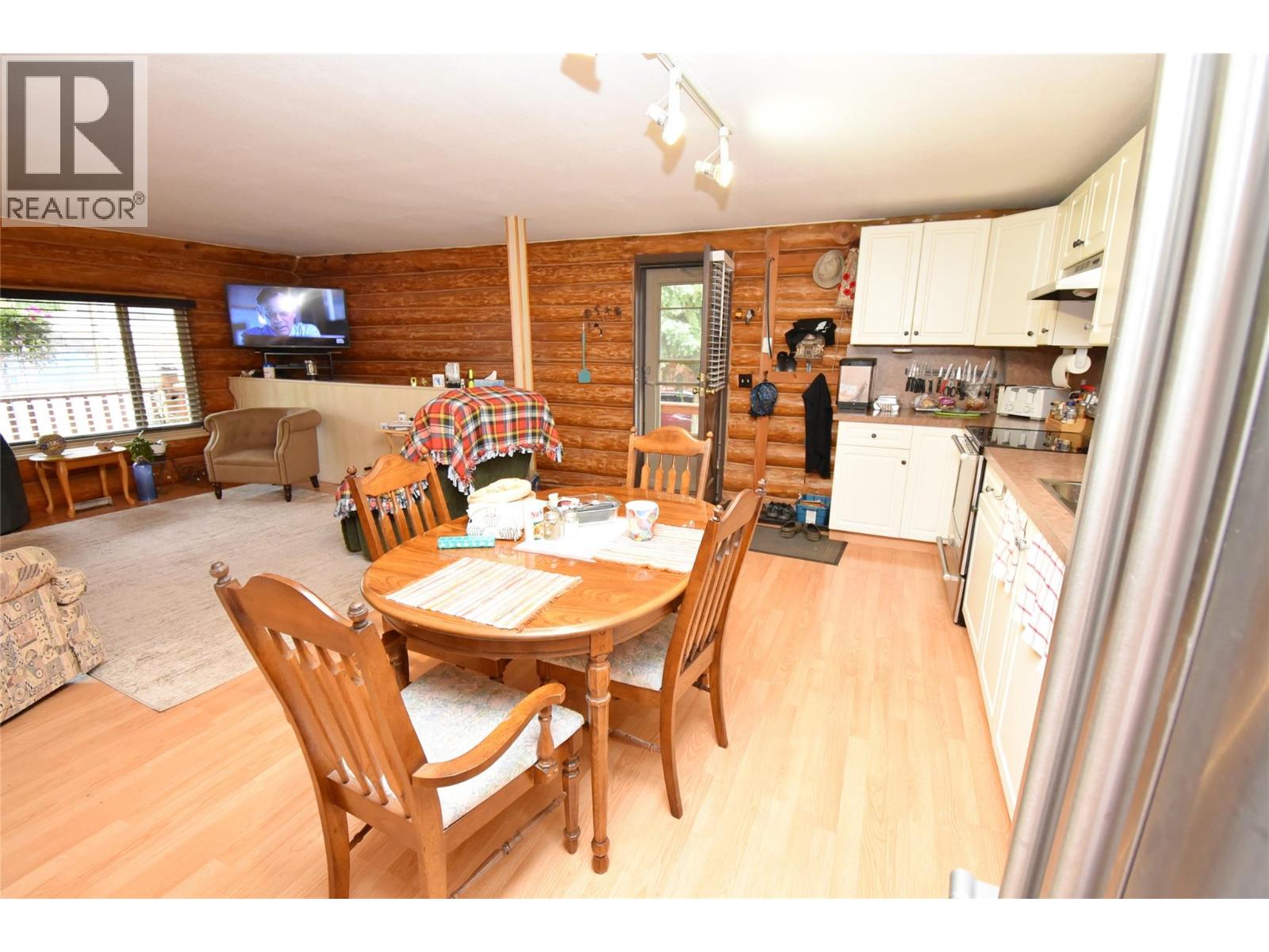 5741 Scott Road, Falkland, British Columbia  V0E 1W0 - Photo 14 - 10355864