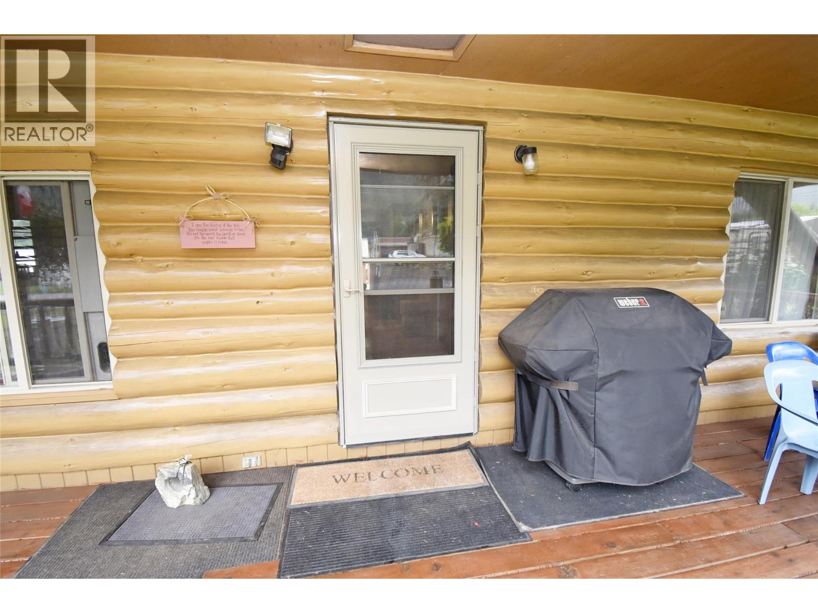 5741 Scott Road, Falkland, British Columbia  V0E 1W0 - Photo 7 - 10355864