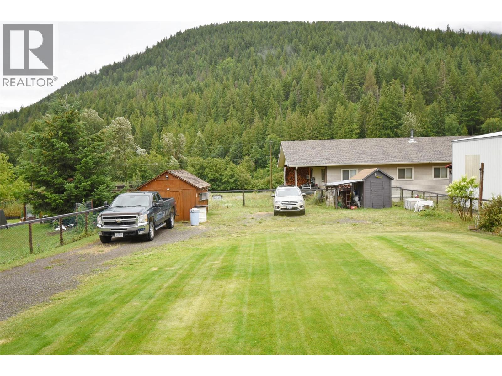 5741 Scott Road, Falkland, British Columbia  V0E 1W0 - Photo 70 - 10355864